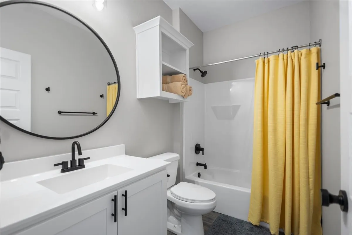 Single Family Residence For Sale in Smith County , 16134 Crossing Circle, Lindale, Texas 75771, 3 Bedroom, 2 Bathroom, 2 Garage spaces, 1,545 Sqft, built in 2024, mls#21335178, Real Estate Agent in Lindale, Homes For Sale in Smith county, Homes For Sale in Lindale, Realtor in Lindale Texas, Real Estate Brokerage Independent Realty Texas, Luminita Cordes Realtor