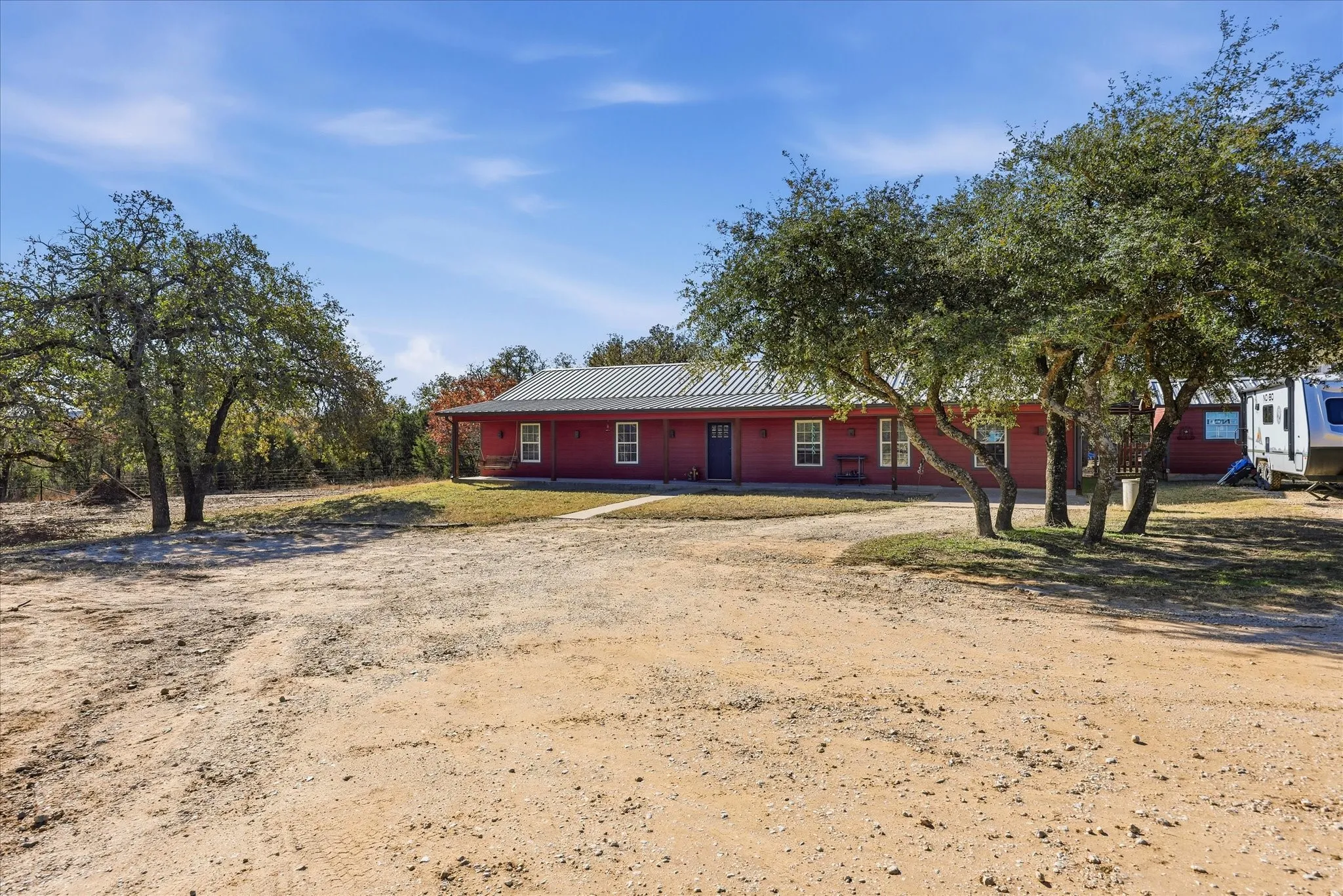 Single Family Residence For Sale in Erath County , 8980 CR 156, Bluff Dale, Texas 76433, 3 Bedroom, 2 Bathroom, Garage spaces, 2,414 Sqft, built in 2005, mls#21335142, Real Estate Agent in Bluff Dale, Homes For Sale in Erath county, Homes For Sale in Bluff Dale, Realtor in Bluff Dale Texas, Real Estate Brokerage Independent Realty Texas, Luminita Cordes Realtor