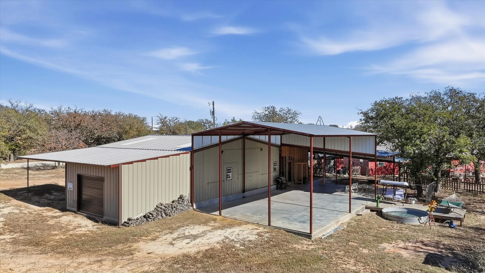 Single Family Residence For Sale in Erath County , 8980 CR 156, Bluff Dale, Texas 76433, 3 Bedroom, 2 Bathroom, Garage spaces, 2,414 Sqft, built in 2005, mls#21335142, Real Estate Agent in Bluff Dale, Homes For Sale in Erath county, Homes For Sale in Bluff Dale, Realtor in Bluff Dale Texas, Real Estate Brokerage Independent Realty Texas, Luminita Cordes Realtor
