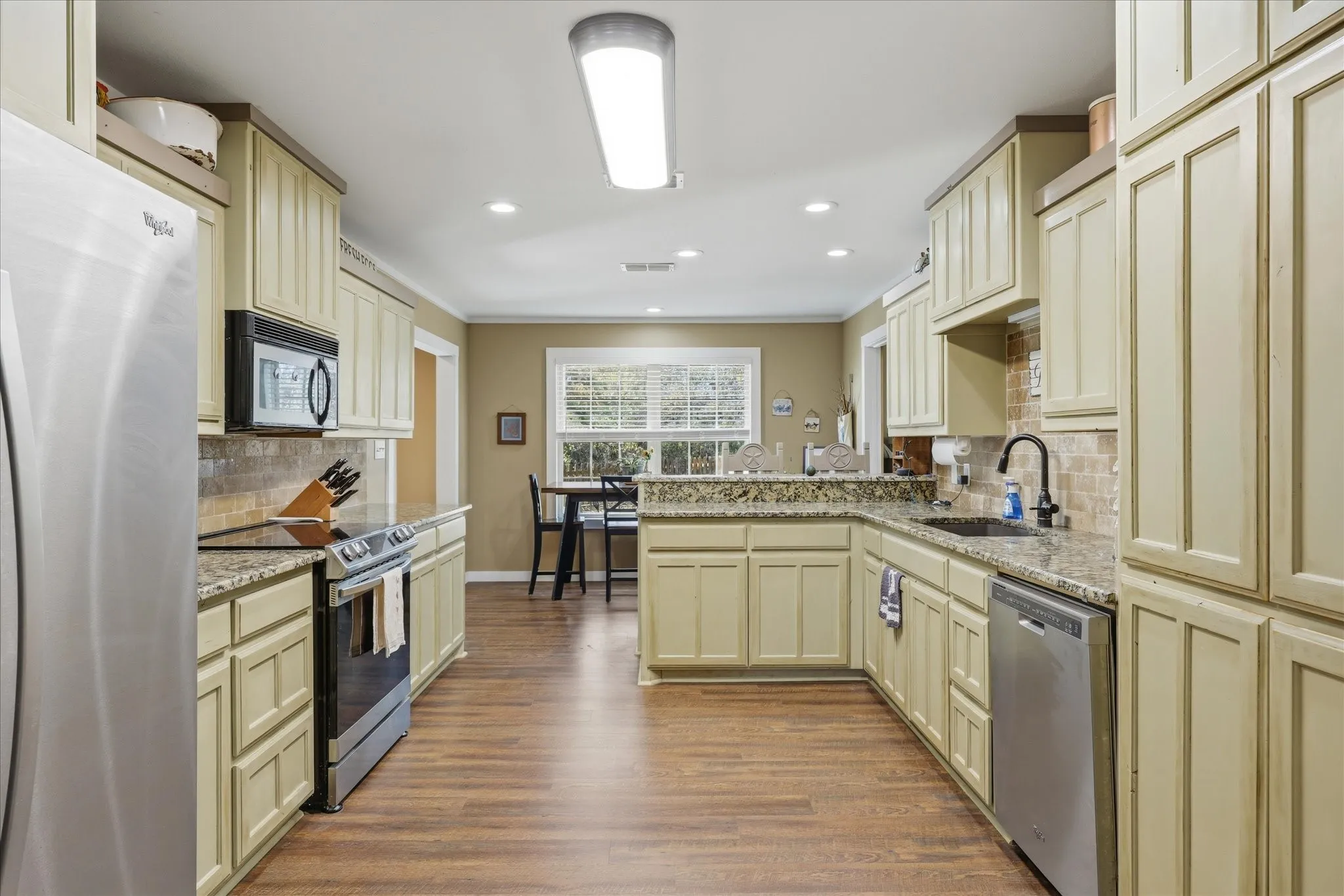 Single Family Residence For Sale in Erath County , 8980 CR 156, Bluff Dale, Texas 76433, 3 Bedroom, 2 Bathroom, Garage spaces, 2,414 Sqft, built in 2005, mls#21335142, Real Estate Agent in Bluff Dale, Homes For Sale in Erath county, Homes For Sale in Bluff Dale, Realtor in Bluff Dale Texas, Real Estate Brokerage Independent Realty Texas, Luminita Cordes Realtor