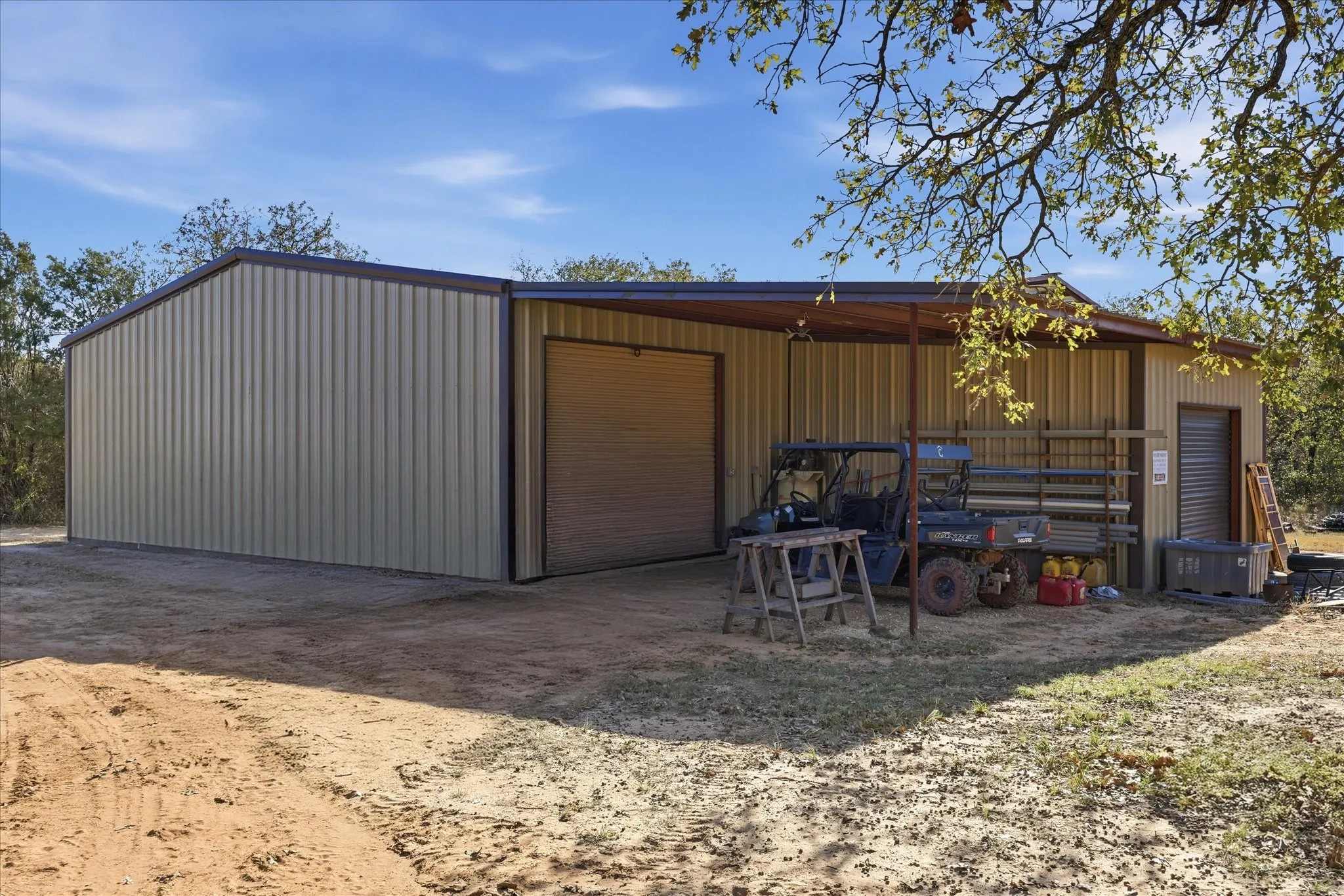 Single Family Residence For Sale in Erath County , 8980 CR 156, Bluff Dale, Texas 76433, 3 Bedroom, 2 Bathroom, Garage spaces, 2,414 Sqft, built in 2005, mls#21335142, Real Estate Agent in Bluff Dale, Homes For Sale in Erath county, Homes For Sale in Bluff Dale, Realtor in Bluff Dale Texas, Real Estate Brokerage Independent Realty Texas, Luminita Cordes Realtor