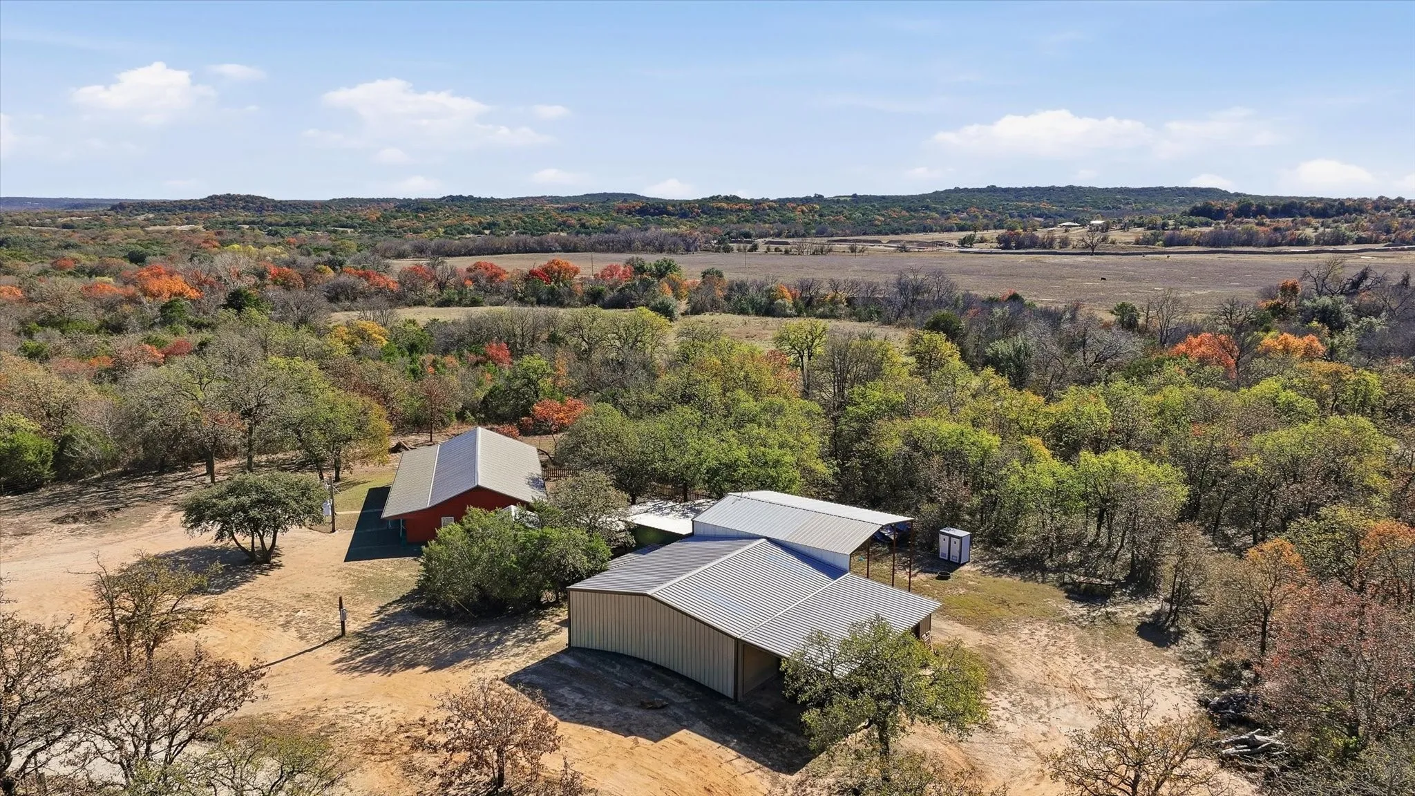 Single Family Residence For Sale in Erath County , 8980 CR 156, Bluff Dale, Texas 76433, 3 Bedroom, 2 Bathroom, Garage spaces, 2,414 Sqft, built in 2005, mls#21335142, Real Estate Agent in Bluff Dale, Homes For Sale in Erath county, Homes For Sale in Bluff Dale, Realtor in Bluff Dale Texas, Real Estate Brokerage Independent Realty Texas, Luminita Cordes Realtor