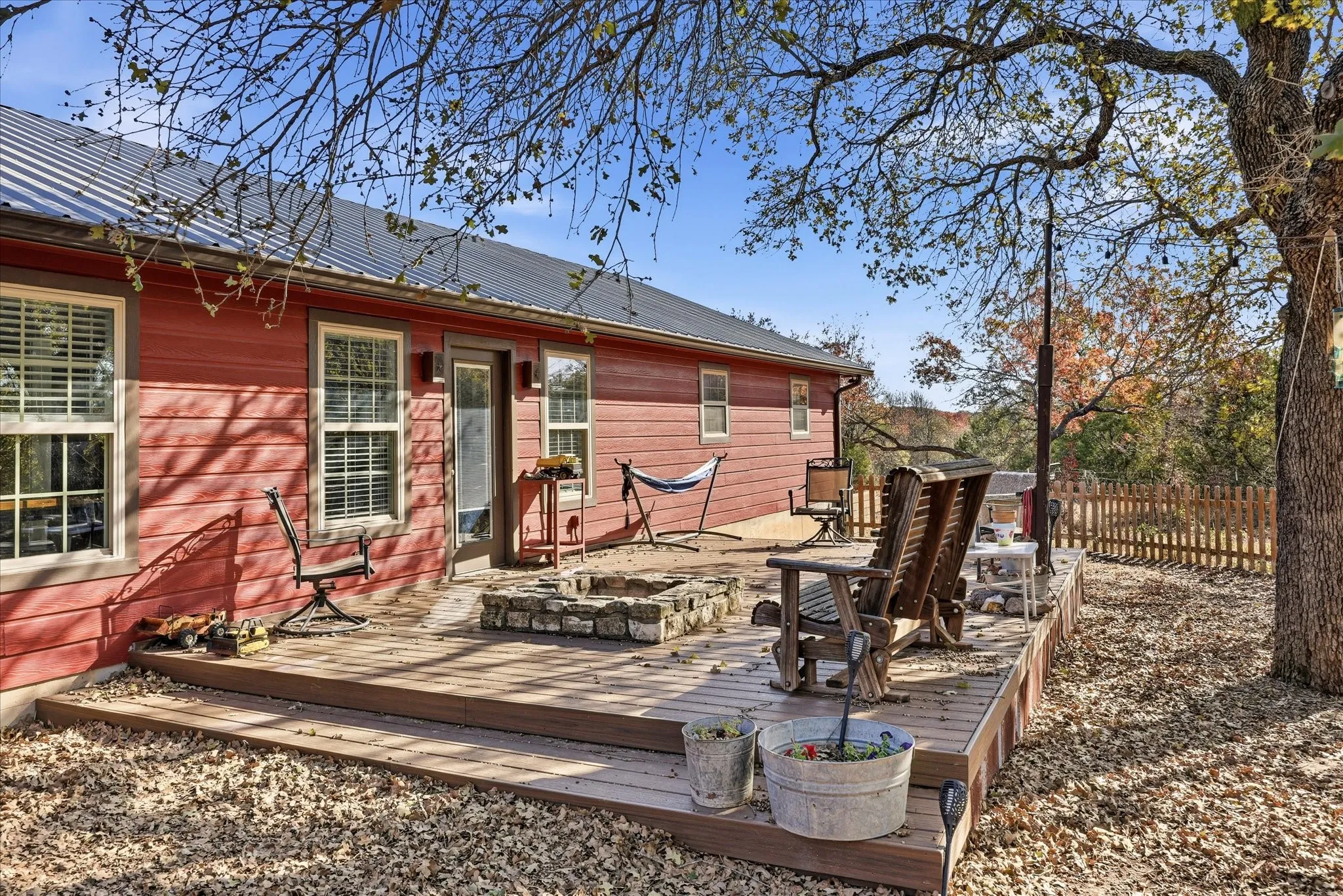 Single Family Residence For Sale in Erath County , 8980 CR 156, Bluff Dale, Texas 76433, 3 Bedroom, 2 Bathroom, Garage spaces, 2,414 Sqft, built in 2005, mls#21335142, Real Estate Agent in Bluff Dale, Homes For Sale in Erath county, Homes For Sale in Bluff Dale, Realtor in Bluff Dale Texas, Real Estate Brokerage Independent Realty Texas, Luminita Cordes Realtor