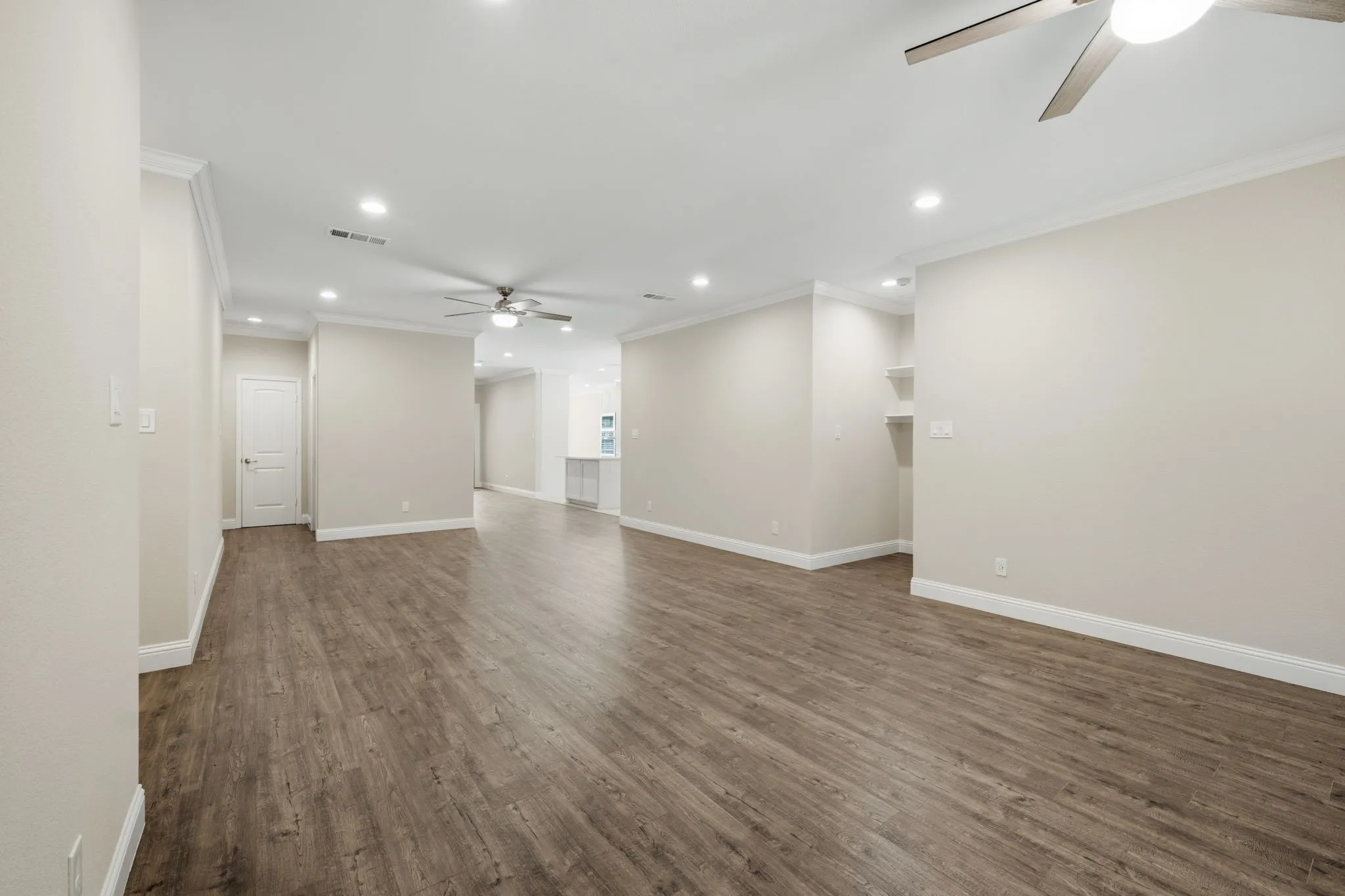 Single Family Residence For Sale in Grayson County , 899 E Jefferson Street, Van Alstyne, Texas 75495, 4 Bedrooms, 3 Bathrooms, 2 Garage spaces, 2,301 Sqft, built in 2022, Price $400,000, mls#21333293, Real Estate Agent in Van Alstyne, Homes For Sale in Grayson county, Homes For Sale in Van Alstyne, Realtor in Van Alstyne Texas, Real Estate Brokerage Independent Realty Texas, Luminita Cordes Realtor