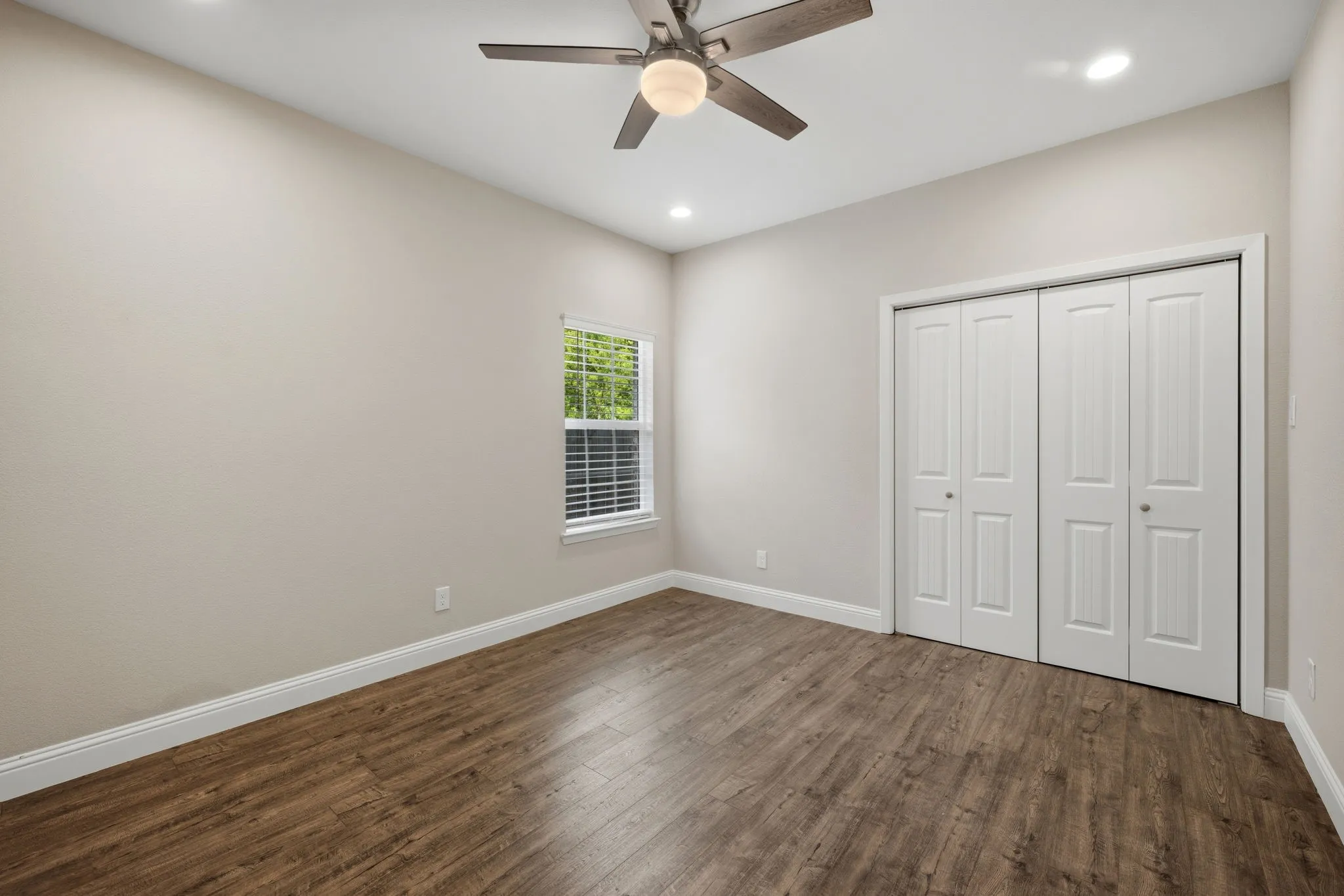 Single Family Residence For Sale in Grayson County , 901 E Jefferson Street, Van Alstyne, Texas 75495, 4 Bedrooms, 3 Bathrooms, 2 Garage spaces, 2,301 Sqft, built in 2022, Price $400,000, mls#21333375, Real Estate Agent in Van Alstyne, Homes For Sale in Grayson county, Homes For Sale in Van Alstyne, Realtor in Van Alstyne Texas, Real Estate Brokerage Independent Realty Texas, Luminita Cordes Realtor