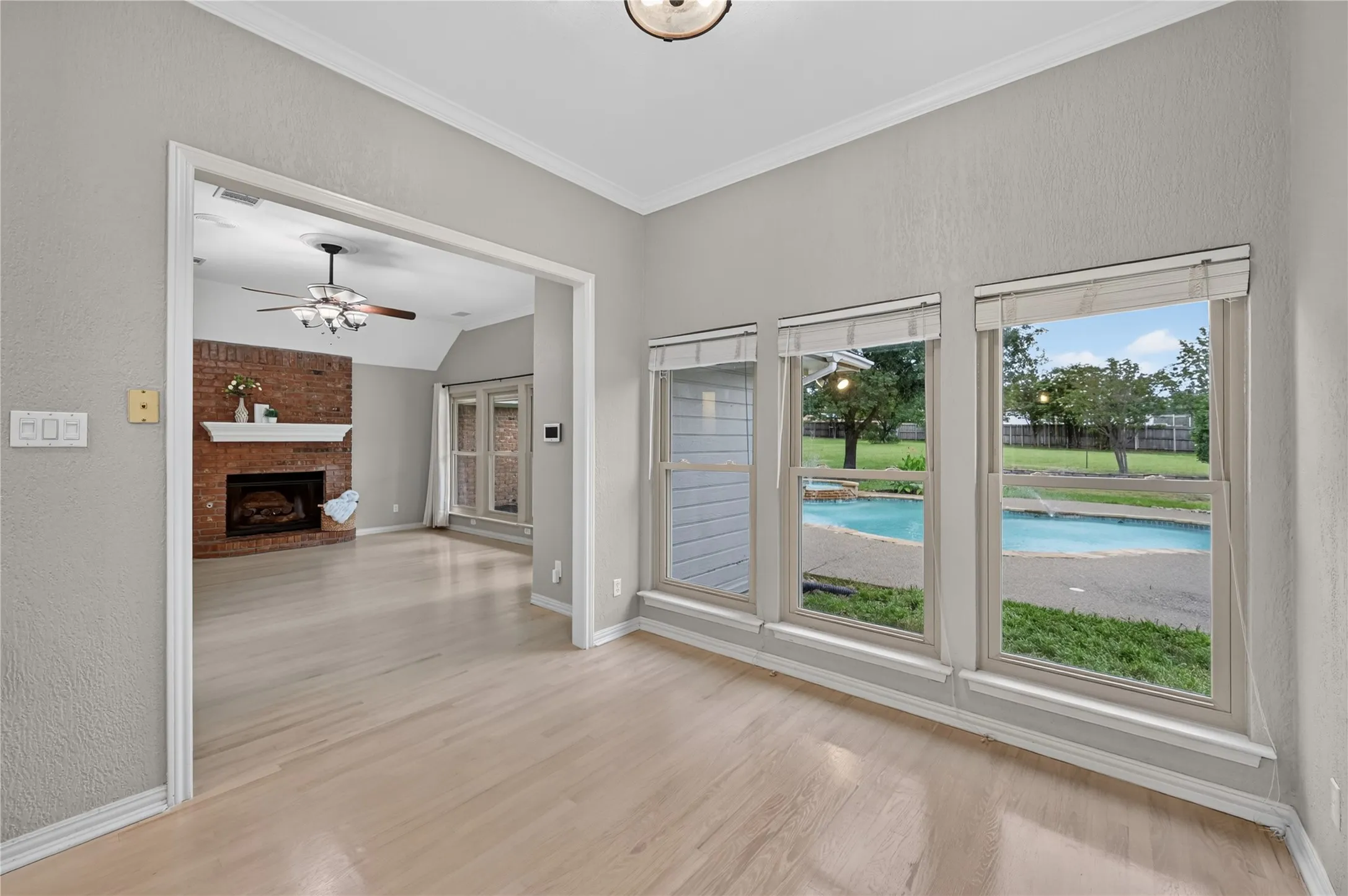 Single Family Residence For Rent in Tarrant County , 909 San Saba Drive, Southlake, Texas 76092, 4 Bedroom, 3 Bathroom, 2 Garage spaces, 2,330 Sqft, built in 1985, mls#21335188, Real Estate Agent in Southlake, Homes For Rent in Tarrant county, Homes For Rent in Southlake, Realtor in Southlake Texas, Real Estate Brokerage Independent Realty Texas, Luminita Cordes Realtor