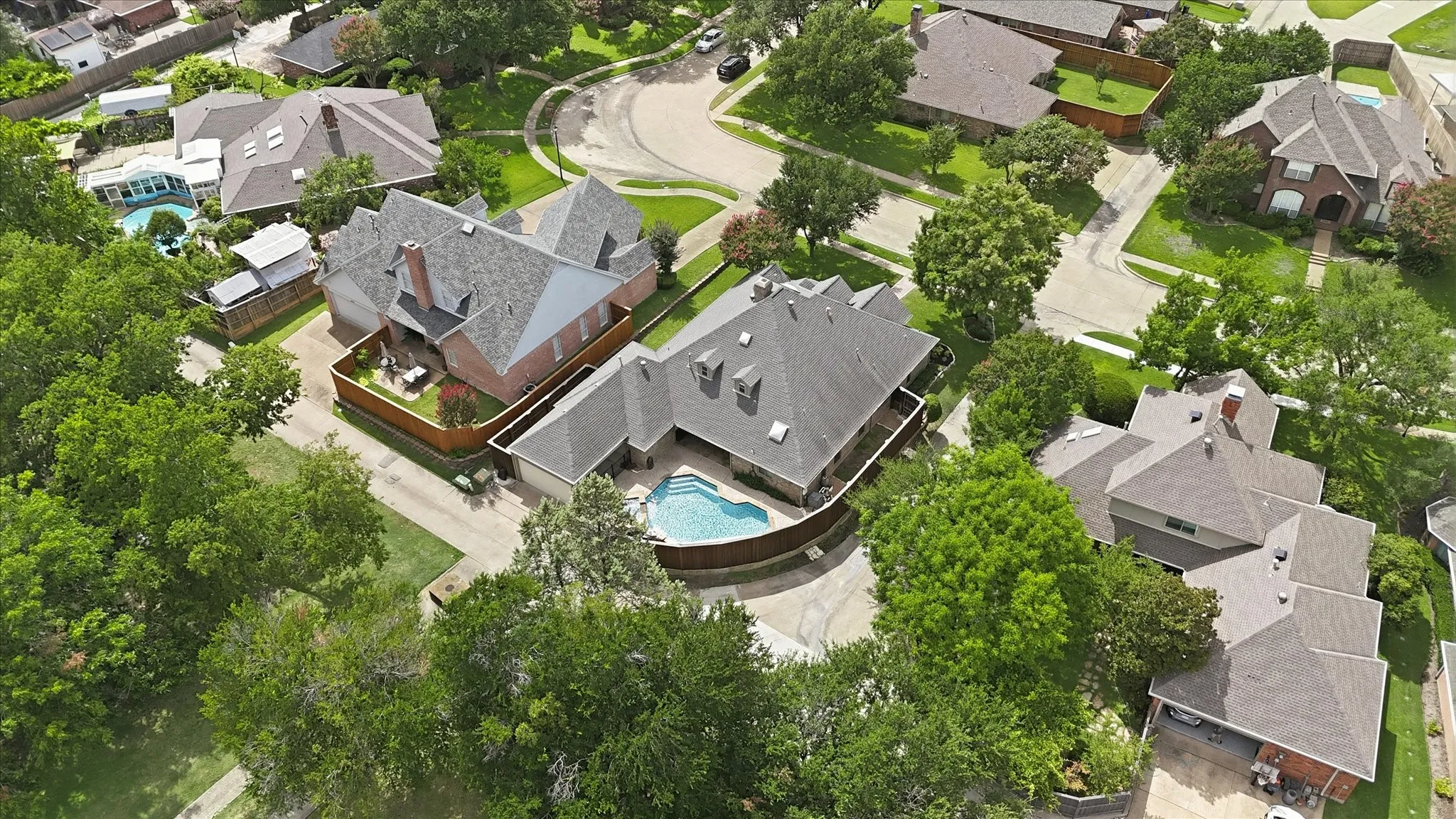 Single Family Residence For Sale in Dallas County , 4829 Saint James Court, Mesquite, Texas 75150, 4 Bedroom, 3 Bathroom, 2 Garage spaces, 3,135 Sqft, built in 1989, mls#21330580, Real Estate Agent in Mesquite, Homes For Sale in Dallas county, Homes For Sale in Mesquite, Realtor in Mesquite Texas, Real Estate Brokerage Independent Realty Texas, Luminita Cordes Realtor