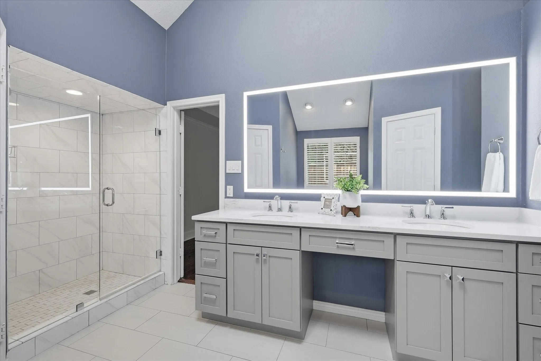 Single Family Residence For Sale in Dallas County , 4829 Saint James Court, Mesquite, Texas 75150, 4 Bedroom, 3 Bathroom, 2 Garage spaces, 3,135 Sqft, built in 1989, mls#21330580, Real Estate Agent in Mesquite, Homes For Sale in Dallas county, Homes For Sale in Mesquite, Realtor in Mesquite Texas, Real Estate Brokerage Independent Realty Texas, Luminita Cordes Realtor