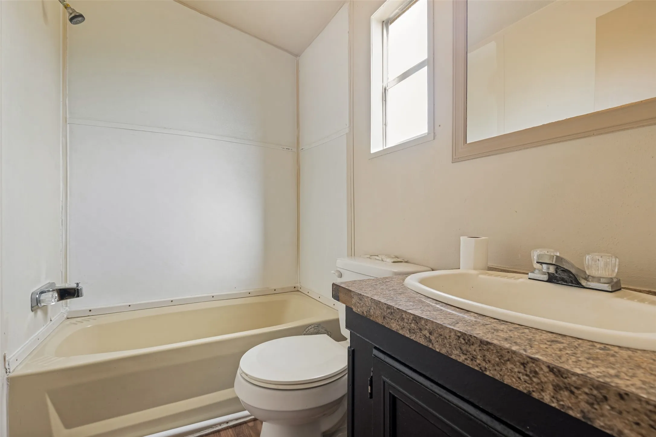 Mobile Home For Sale in Liberty County , 24 Road 5203, Cleveland, Texas 77327, 3 Bedroom, 2 Bathroom, Garage spaces, 1,250 Sqft, built in 1998, mls#21334989, Real Estate Agent in Cleveland, Homes For Sale in Liberty county, Homes For Sale in Cleveland, Realtor in Cleveland Texas, Real Estate Brokerage Independent Realty Texas, Luminita Cordes Realtor