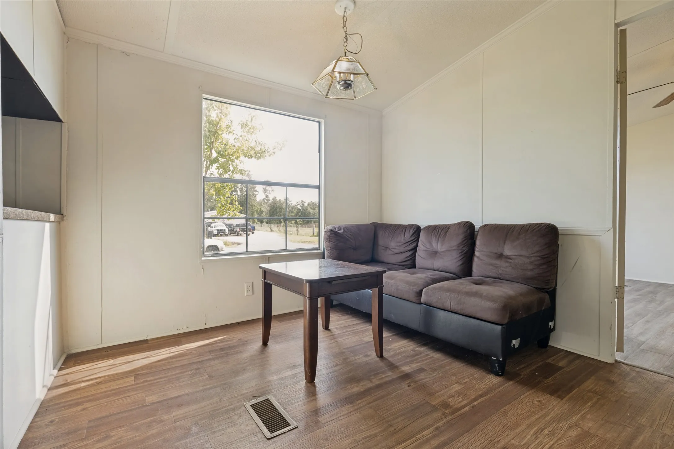 Mobile Home For Sale in Liberty County , 24 Road 5203, Cleveland, Texas 77327, 3 Bedroom, 2 Bathroom, Garage spaces, 1,250 Sqft, built in 1998, mls#21334989, Real Estate Agent in Cleveland, Homes For Sale in Liberty county, Homes For Sale in Cleveland, Realtor in Cleveland Texas, Real Estate Brokerage Independent Realty Texas, Luminita Cordes Realtor