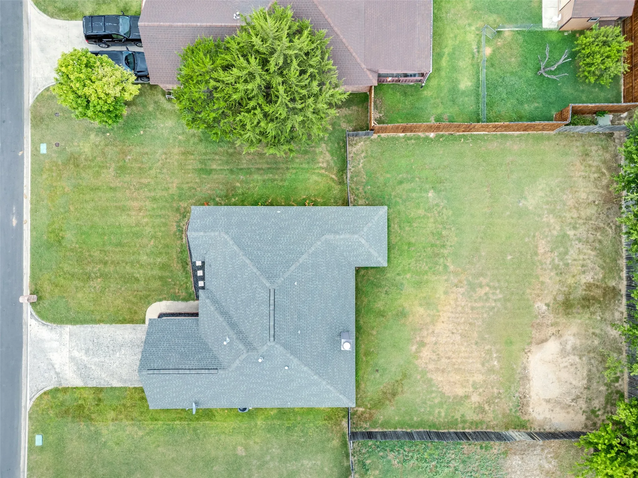 Single Family Residence For Sale in Wise County , 206 Ridge View Court, Decatur, Texas 76234, 3 Bedroom, 2 Bathroom, 2 Garage spaces, 1,470 Sqft, built in 2001, mls#21334233, Real Estate Agent in Decatur, Homes For Sale in Wise county, Homes For Sale in Decatur, Realtor in Decatur Texas, Real Estate Brokerage Independent Realty Texas, Luminita Cordes Realtor