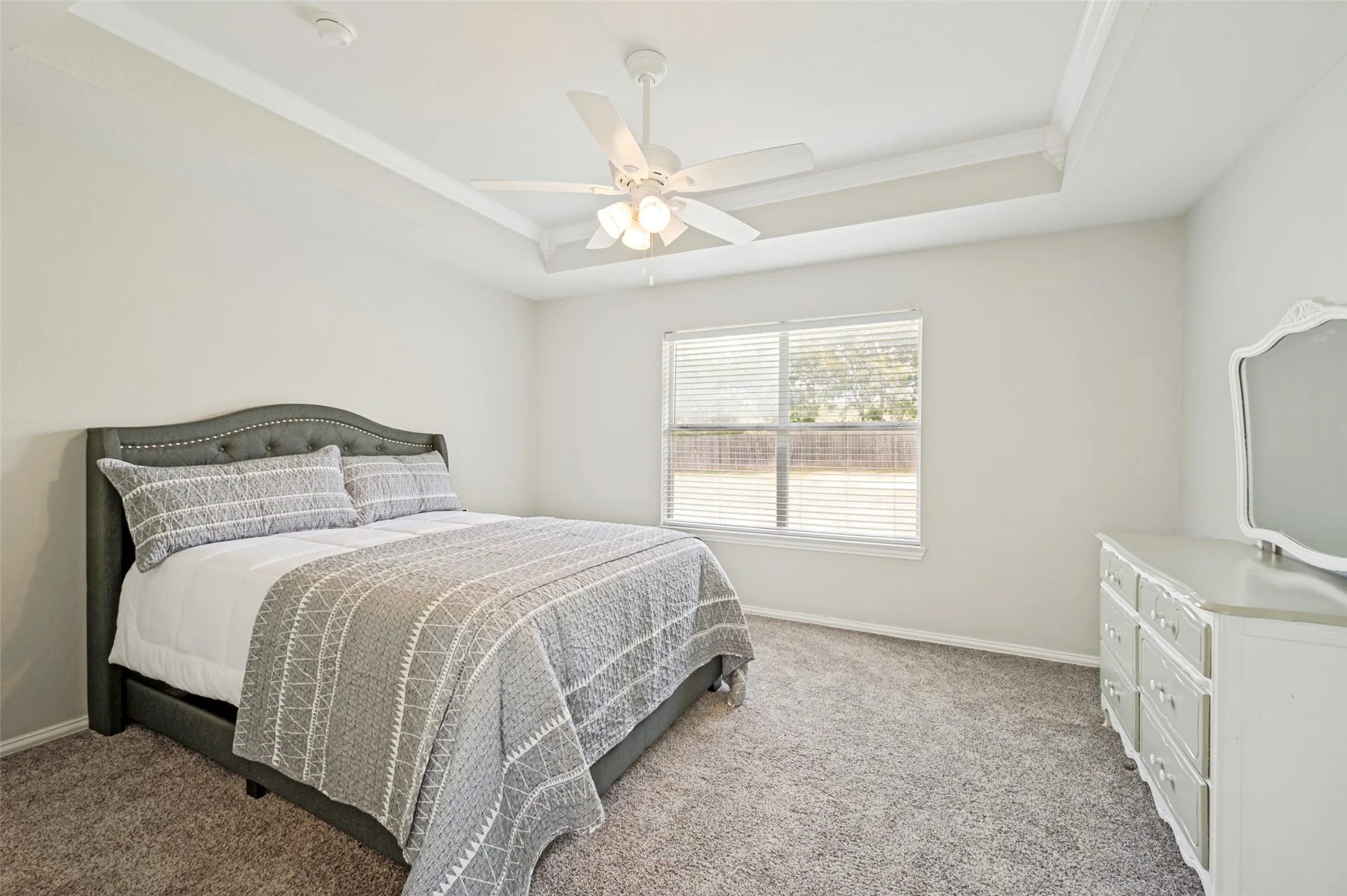 Single Family Residence For Sale in Wise County , 206 Ridge View Court, Decatur, Texas 76234, 3 Bedroom, 2 Bathroom, 2 Garage spaces, 1,470 Sqft, built in 2001, mls#21334233, Real Estate Agent in Decatur, Homes For Sale in Wise county, Homes For Sale in Decatur, Realtor in Decatur Texas, Real Estate Brokerage Independent Realty Texas, Luminita Cordes Realtor