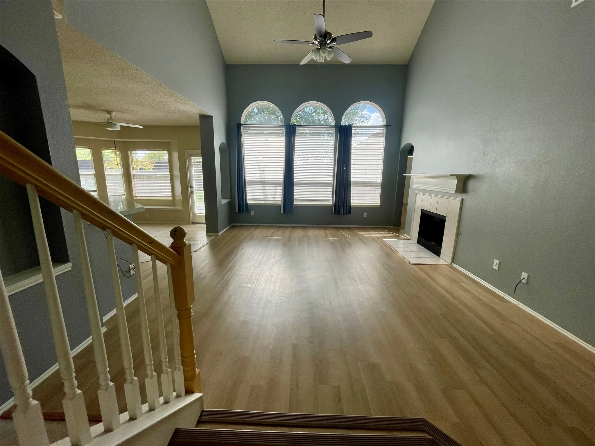 Single Family Residence For Rent in Denton County , 7520 Sunburst Trail, Denton, Texas 76210, 5 Bedroom, 3 Bathroom, 2 Garage spaces, 3,080 Sqft, built in 2001, mls#21333408, Real Estate Agent in Denton, Homes For Rent in Denton county, Homes For Rent in Denton, Realtor in Denton Texas, Real Estate Brokerage Independent Realty Texas, Luminita Cordes Realtor