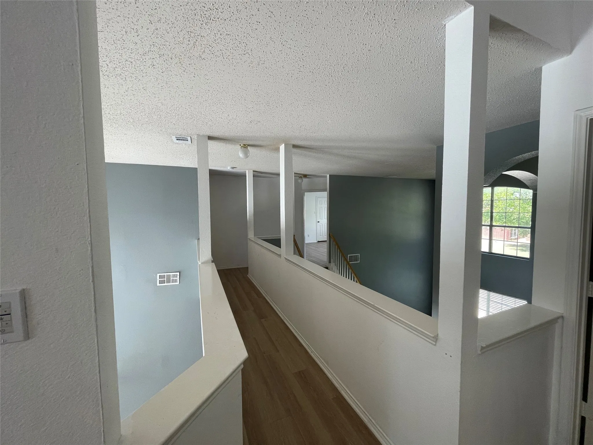 Single Family Residence For Rent in Denton County , 7520 Sunburst Trail, Denton, Texas 76210, 5 Bedroom, 3 Bathroom, 2 Garage spaces, 3,080 Sqft, built in 2001, mls#21333408, Real Estate Agent in Denton, Homes For Rent in Denton county, Homes For Rent in Denton, Realtor in Denton Texas, Real Estate Brokerage Independent Realty Texas, Luminita Cordes Realtor
