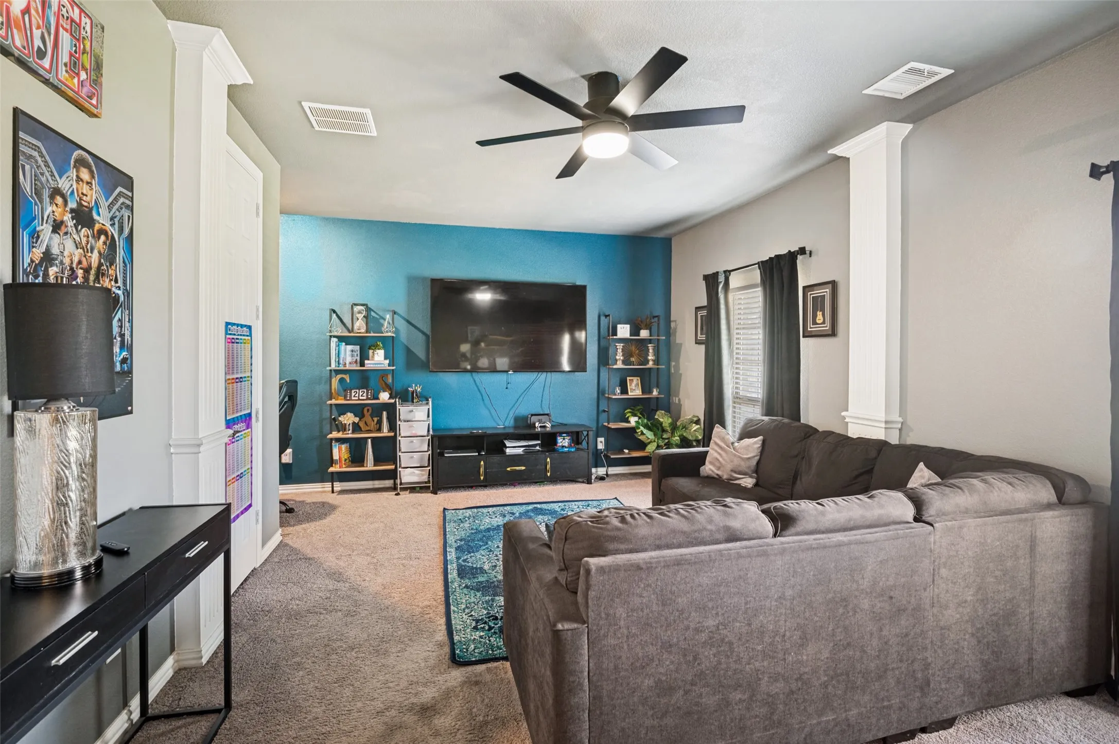 Single Family Residence For Sale in Ellis County , 217 Castle Creek Drive, Red Oak, Texas 75154, 3 Bedroom, 3 Bathroom, 3 Garage spaces, 3,879 Sqft, built in 2020, mls#21329205, Real Estate Agent in Red Oak, Homes For Sale in Ellis county, Homes For Sale in Red Oak, Realtor in Red Oak Texas, Real Estate Brokerage Independent Realty Texas, Luminita Cordes Realtor