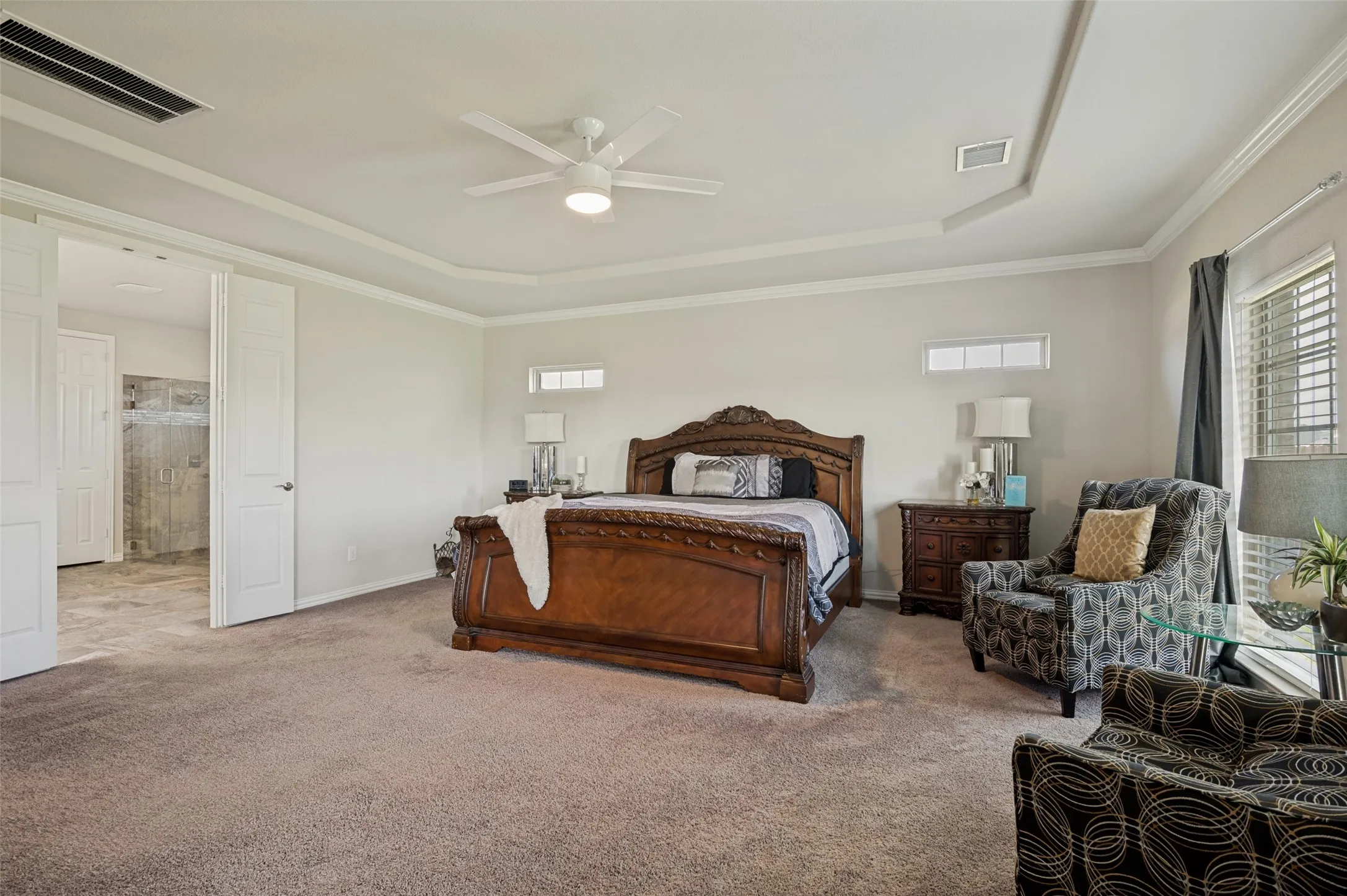 Single Family Residence For Sale in Ellis County , 217 Castle Creek Drive, Red Oak, Texas 75154, 3 Bedroom, 3 Bathroom, 3 Garage spaces, 3,879 Sqft, built in 2020, mls#21329205, Real Estate Agent in Red Oak, Homes For Sale in Ellis county, Homes For Sale in Red Oak, Realtor in Red Oak Texas, Real Estate Brokerage Independent Realty Texas, Luminita Cordes Realtor