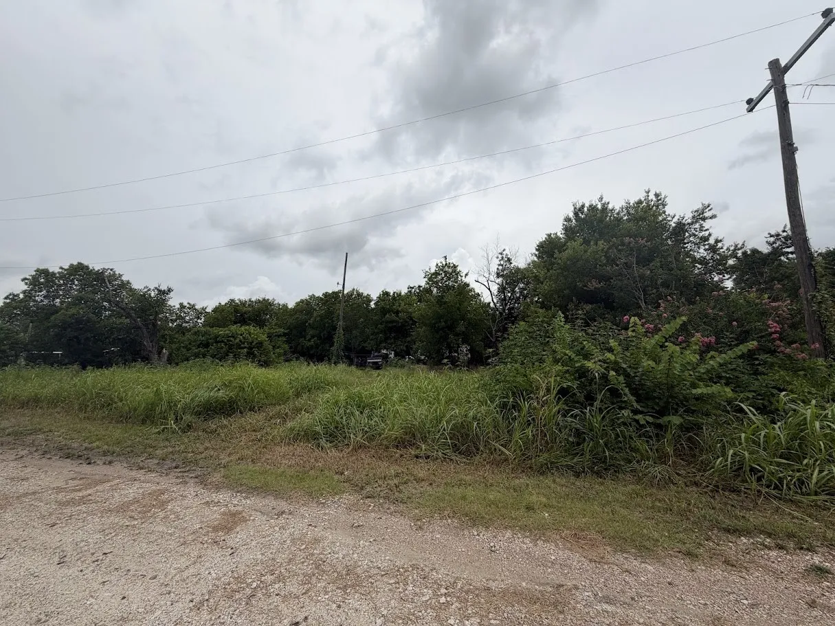 Unimproved Land For Sale in Mc Lennan County , 612 S Criswell Street, Mart, Texas 76664, 0, 0, Garage spaces, 0 Sqft, built in 0, Price $25,000, mls#21333541, Real Estate Agent in Mart, Homes For Sale in Mc Lennan county, Homes For Sale in Mart, Realtor in Mart Texas, Real Estate Brokerage Independent Realty Texas, Luminita Cordes Realtor