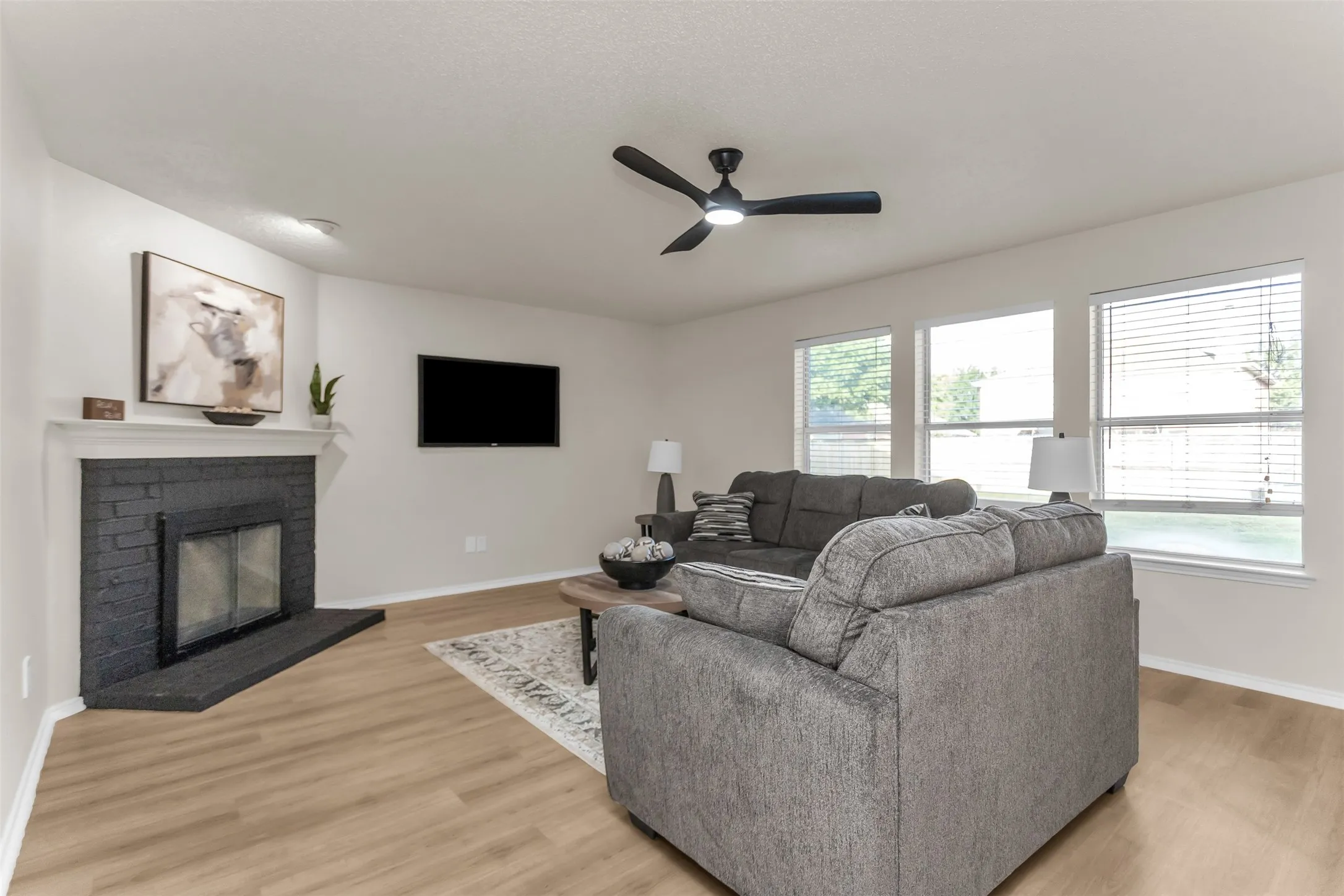 Single Family Residence For Sale in Kaufman County , 306 Cherrywood Trail, Forney, Texas 75126, 4 Bedroom, 3 Bathroom, 2 Garage spaces, 3,085 Sqft, built in 2002, mls#21334487, Real Estate Agent in Forney, Homes For Sale in Kaufman county, Homes For Sale in Forney, Realtor in Forney Texas, Real Estate Brokerage Independent Realty Texas, Luminita Cordes Realtor