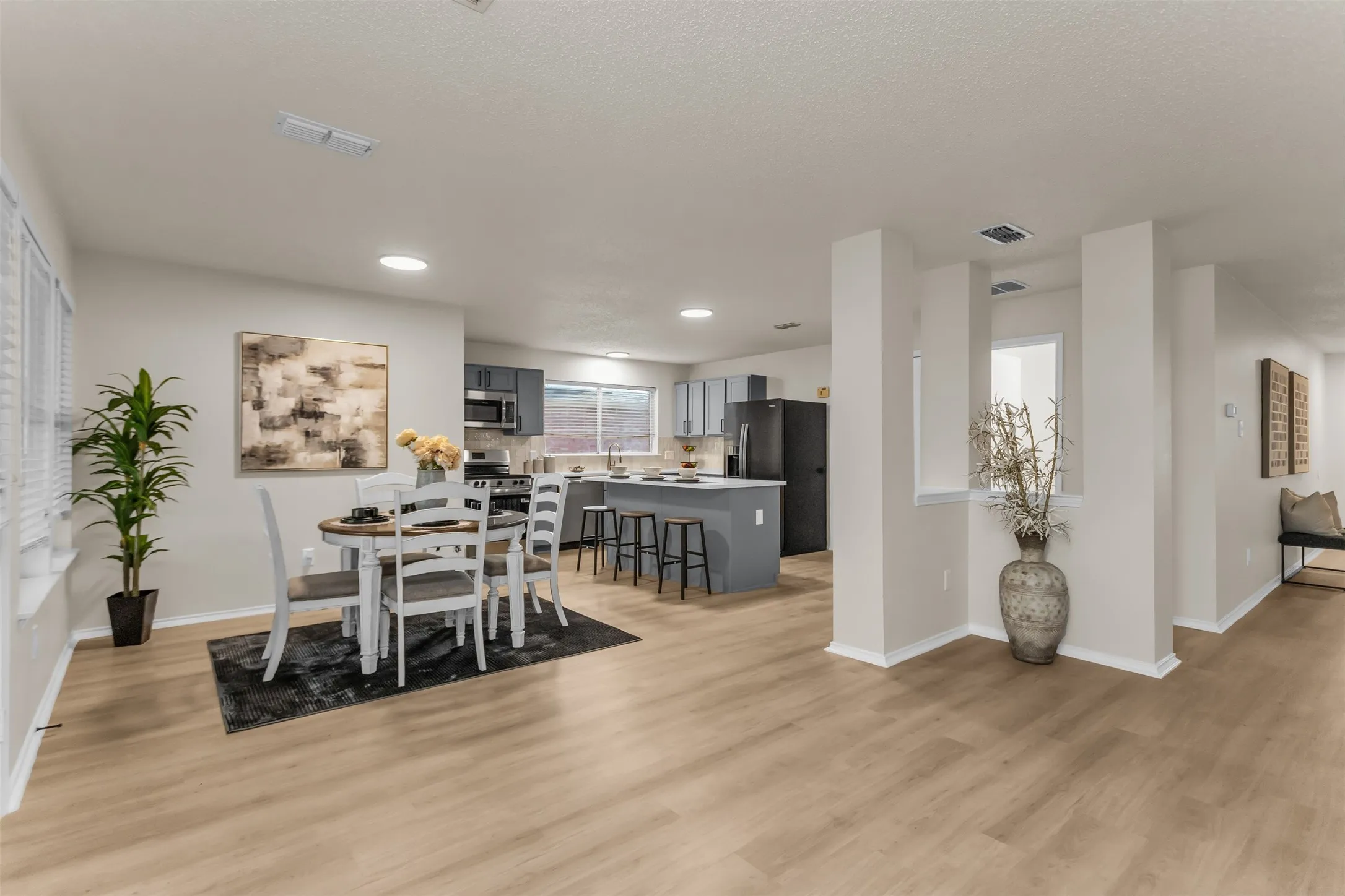 Single Family Residence For Sale in Kaufman County , 306 Cherrywood Trail, Forney, Texas 75126, 4 Bedroom, 3 Bathroom, 2 Garage spaces, 3,085 Sqft, built in 2002, mls#21334487, Real Estate Agent in Forney, Homes For Sale in Kaufman county, Homes For Sale in Forney, Realtor in Forney Texas, Real Estate Brokerage Independent Realty Texas, Luminita Cordes Realtor