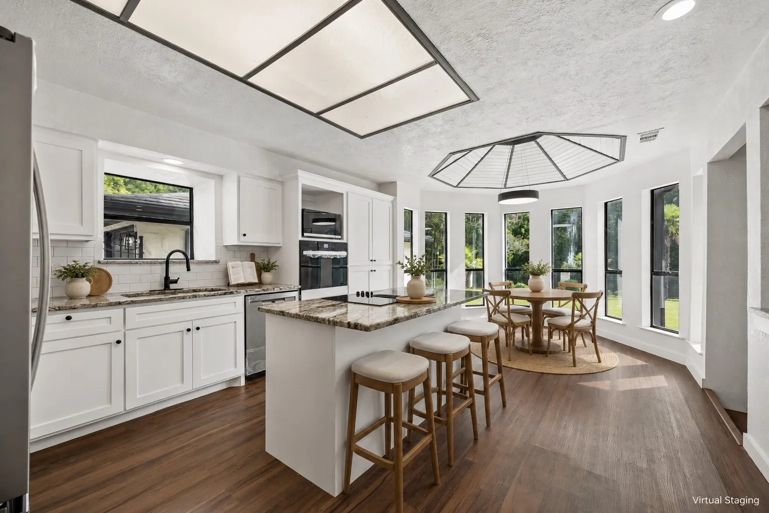 Single Family Residence For Sale in Dallas County , 700 Crestview Lane, Seagoville, Texas 75159, 4 Bedroom, 4 Bathroom, 3 Garage spaces, 2,614 Sqft, built in 1979, Price $465,000, mls#21334538, Real Estate Agent in Seagoville, Homes For Sale in Dallas county, Homes For Sale in Seagoville, Realtor in Seagoville Texas, Real Estate Brokerage Independent Realty Texas, Luminita Cordes Realtor
