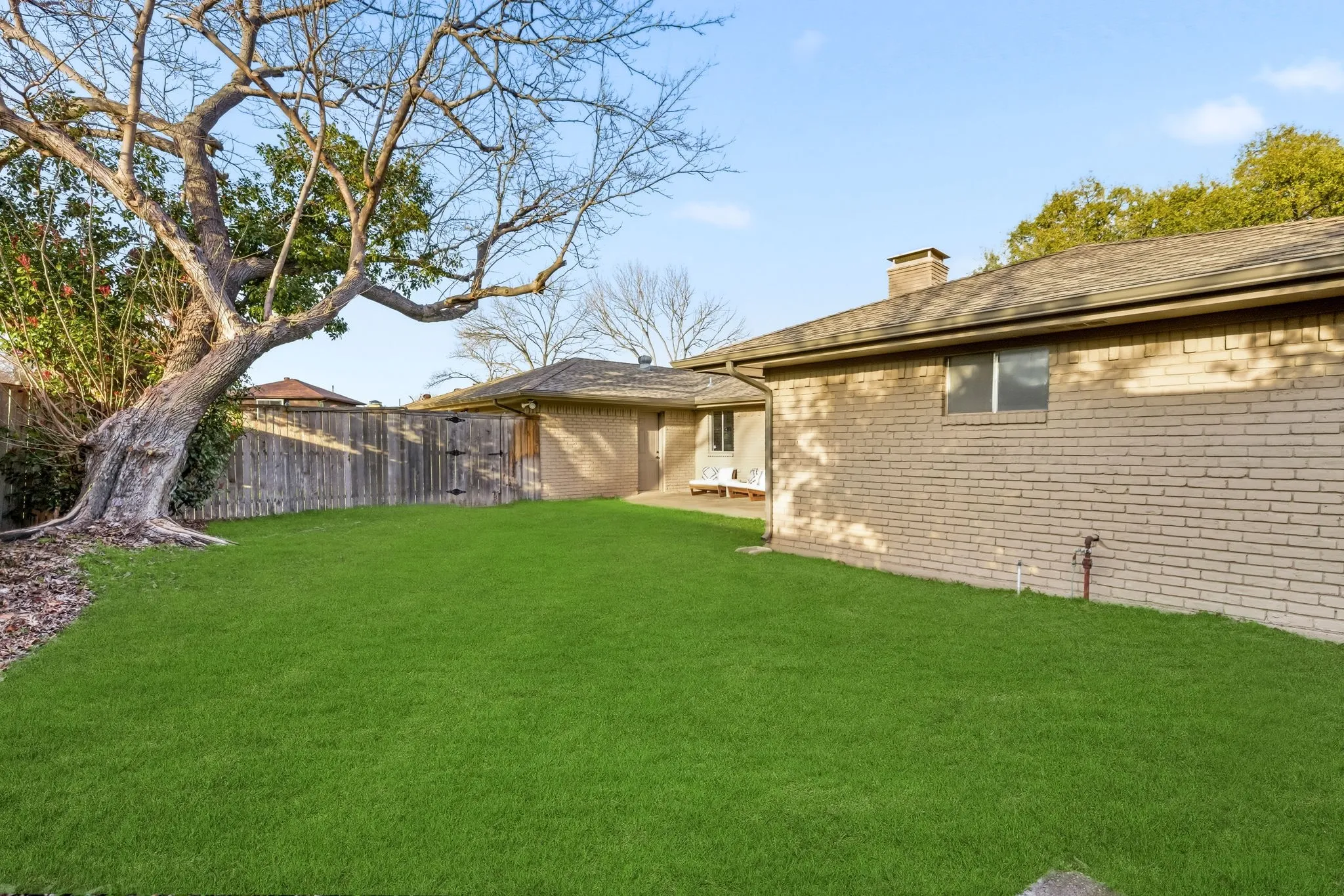 Single Family Residence For Sale in Collin County , 2341 Monticello Circle, Plano, Texas 75075, 4 Bedroom, 3 Bathroom, 2 Garage spaces, 2,616 Sqft, built in 1973, mls#21335004, Real Estate Agent in Plano, Homes For Sale in Collin county, Homes For Sale in Plano, Realtor in Plano Texas, Real Estate Brokerage Independent Realty Texas, Luminita Cordes Realtor