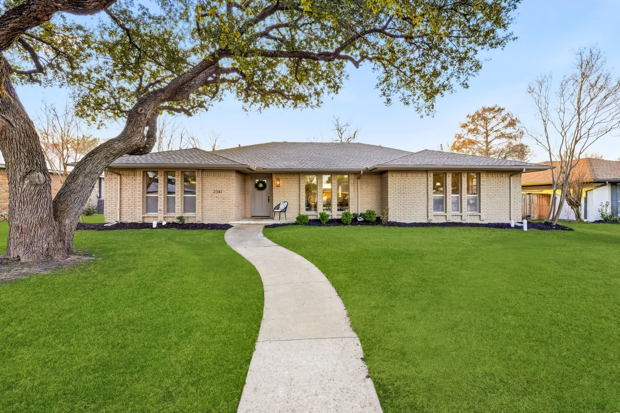Single Family Residence For Sale in Collin County , 2341 Monticello Circle, Plano, Texas 75075, 4 Bedroom, 3 Bathroom, 2 Garage spaces, 2,616 Sqft, built in 1973, mls#21335004, Real Estate Agent in Plano, Homes For Sale in Collin county, Homes For Sale in Plano, Realtor in Plano Texas, Real Estate Brokerage Independent Realty Texas, Luminita Cordes Realtor