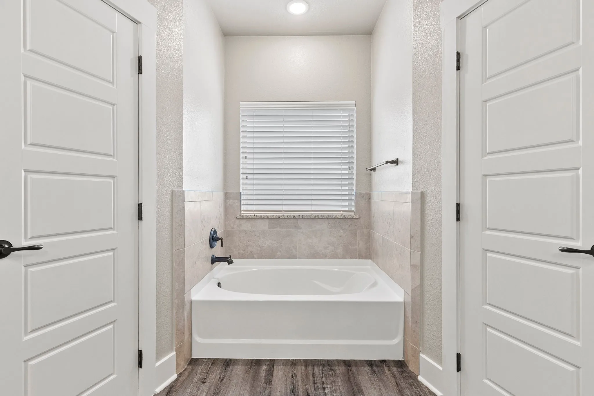 Garden tub, and two separate walkin closets