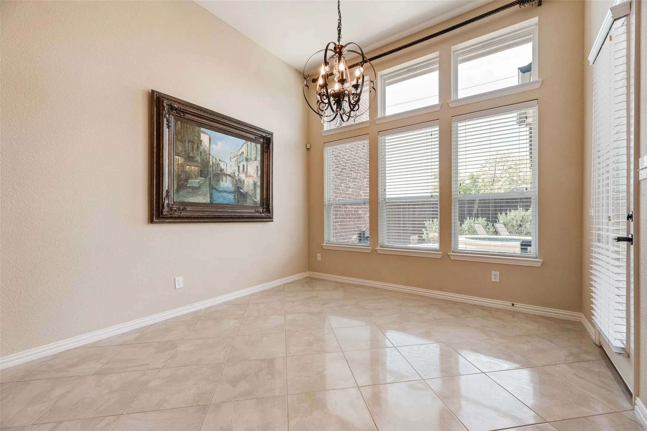 Single Family Residence For Sale in Denton County , 4396 Live Springs Road, Frisco, Texas 75036, 5 Bedroom, 5 Bathroom, 3 Garage spaces, 4,159 Sqft, built in 2015, mls#21335238, Real Estate Agent in Frisco, Homes For Sale in Denton county, Homes For Sale in Frisco, Realtor in Frisco Texas, Real Estate Brokerage Independent Realty Texas, Luminita Cordes Realtor