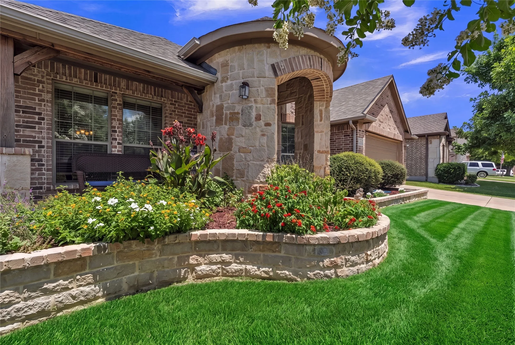 Single Family Residence For Sale in Grayson County , 404 Bryn Mawr Lane, Van Alstyne, Texas 75495, 4 Bedroom, 2 Bathroom, 2 Garage spaces, 2,456 Sqft, built in 2008, mls#21327958, Real Estate Agent in Van Alstyne, Homes For Sale in Grayson county, Homes For Sale in Van Alstyne, Realtor in Van Alstyne Texas, Real Estate Brokerage Independent Realty Texas, Luminita Cordes Realtor