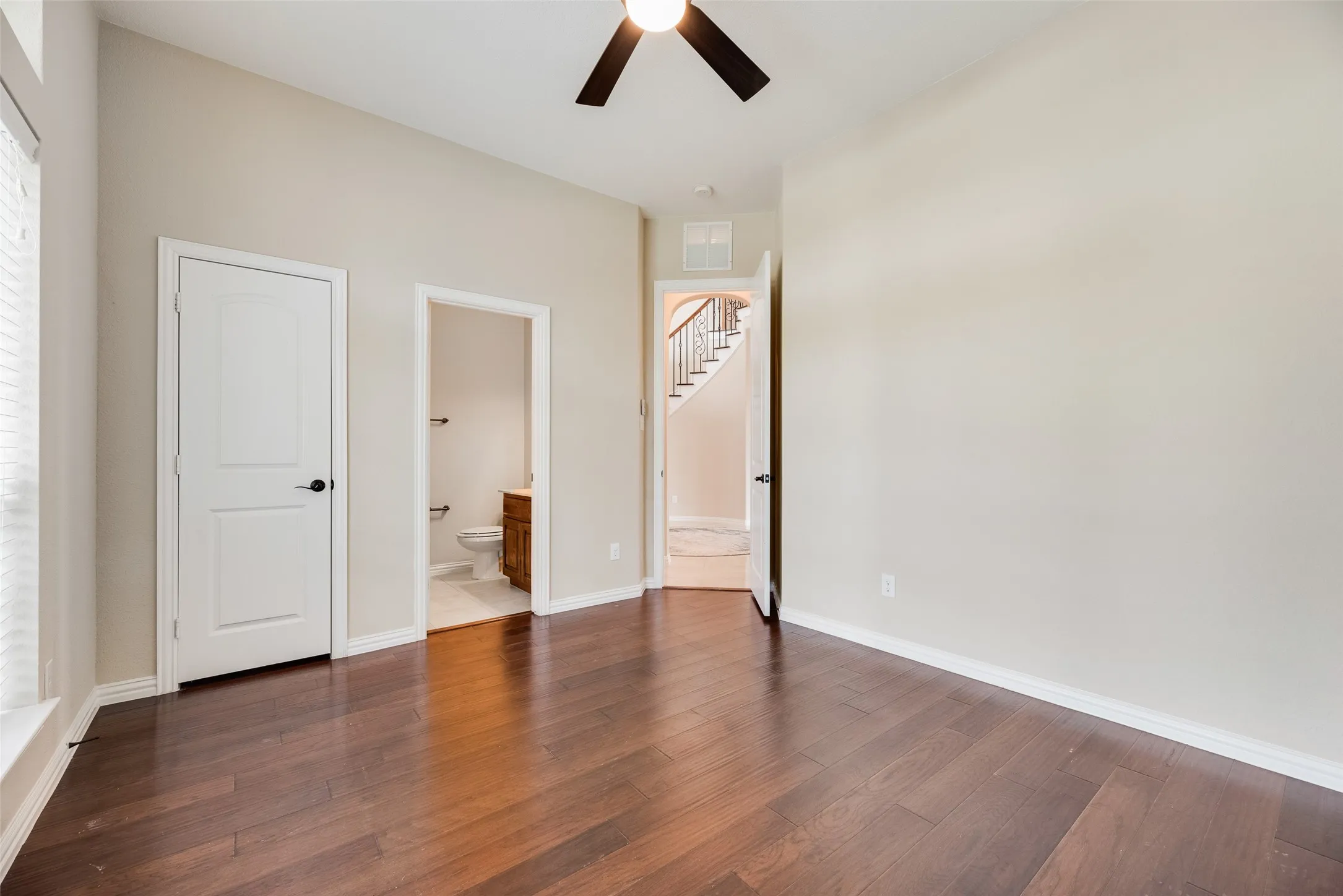Single Family Residence For Rent in Denton County , 4396 Live Springs Road, Frisco, Texas 75036, 5 Bedroom, 5 Bathroom, 3 Garage spaces, 4,159 Sqft, built in 2015, mls#21335276, Real Estate Agent in Frisco, Homes For Rent in Denton county, Homes For Rent in Frisco, Realtor in Frisco Texas, Real Estate Brokerage Independent Realty Texas, Luminita Cordes Realtor