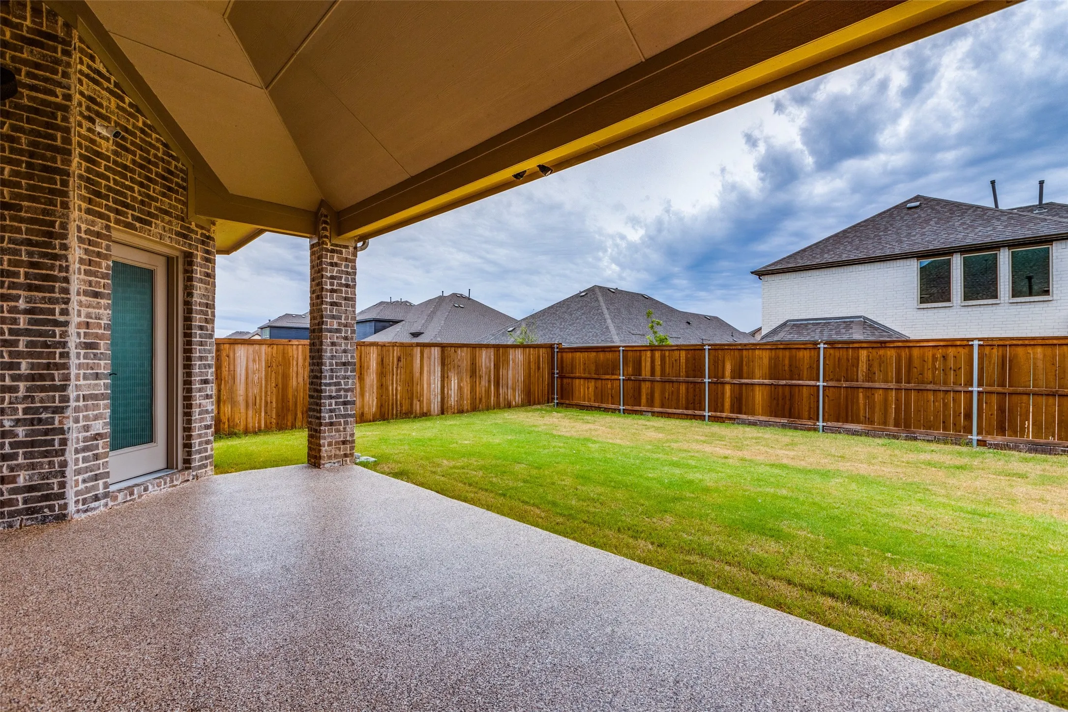 Single Family Residence For Rent in Collin County , 2617 Spotted Owl Lane, Celina, Texas 75009, 6 Bedroom, 4 Bathroom, 2 Garage spaces, 4,004 Sqft, built in 2022, mls#21335274, Real Estate Agent in Celina, Homes For Rent in Collin county, Homes For Rent in Celina, Realtor in Celina Texas, Real Estate Brokerage Independent Realty Texas, Luminita Cordes Realtor