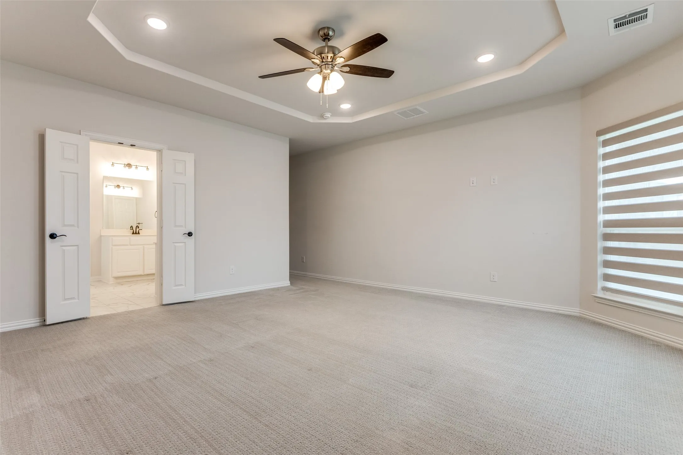 Single Family Residence For Rent in Collin County , 2617 Spotted Owl Lane, Celina, Texas 75009, 6 Bedroom, 4 Bathroom, 2 Garage spaces, 4,004 Sqft, built in 2022, mls#21335274, Real Estate Agent in Celina, Homes For Rent in Collin county, Homes For Rent in Celina, Realtor in Celina Texas, Real Estate Brokerage Independent Realty Texas, Luminita Cordes Realtor