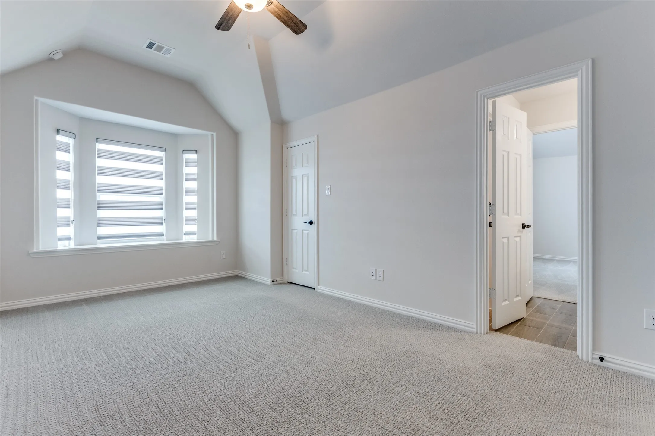 Single Family Residence For Rent in Collin County , 2617 Spotted Owl Lane, Celina, Texas 75009, 6 Bedroom, 4 Bathroom, 2 Garage spaces, 4,004 Sqft, built in 2022, mls#21335274, Real Estate Agent in Celina, Homes For Rent in Collin county, Homes For Rent in Celina, Realtor in Celina Texas, Real Estate Brokerage Independent Realty Texas, Luminita Cordes Realtor