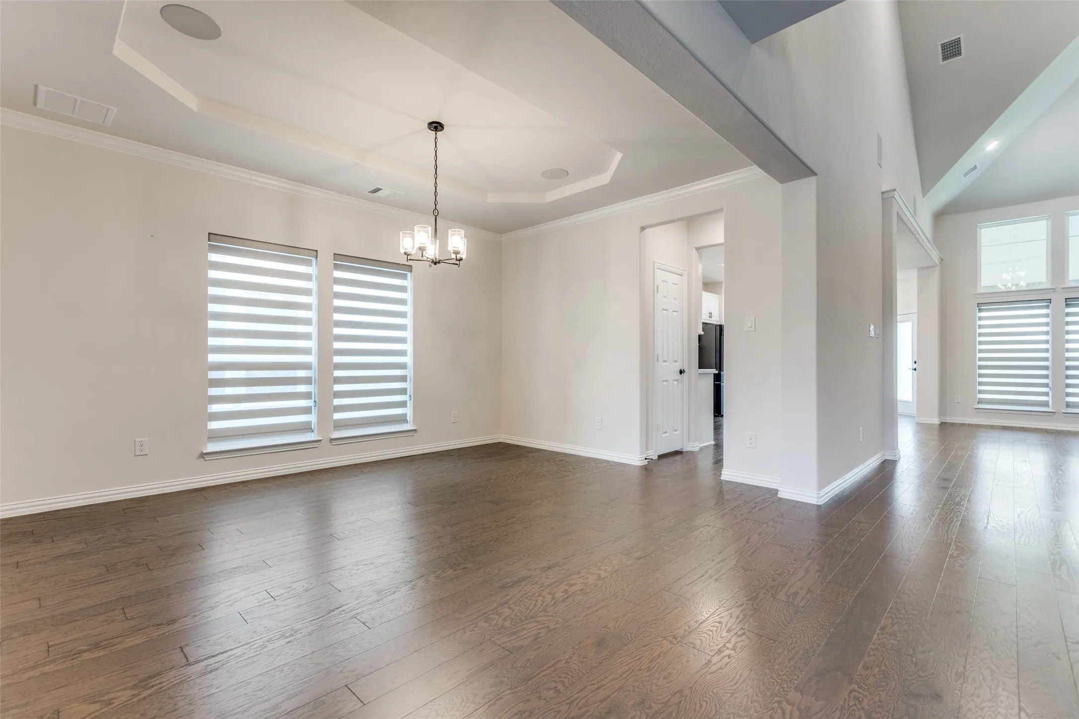 Single Family Residence For Rent in Collin County , 2617 Spotted Owl Lane, Celina, Texas 75009, 6 Bedroom, 4 Bathroom, 2 Garage spaces, 4,004 Sqft, built in 2022, mls#21335274, Real Estate Agent in Celina, Homes For Rent in Collin county, Homes For Rent in Celina, Realtor in Celina Texas, Real Estate Brokerage Independent Realty Texas, Luminita Cordes Realtor