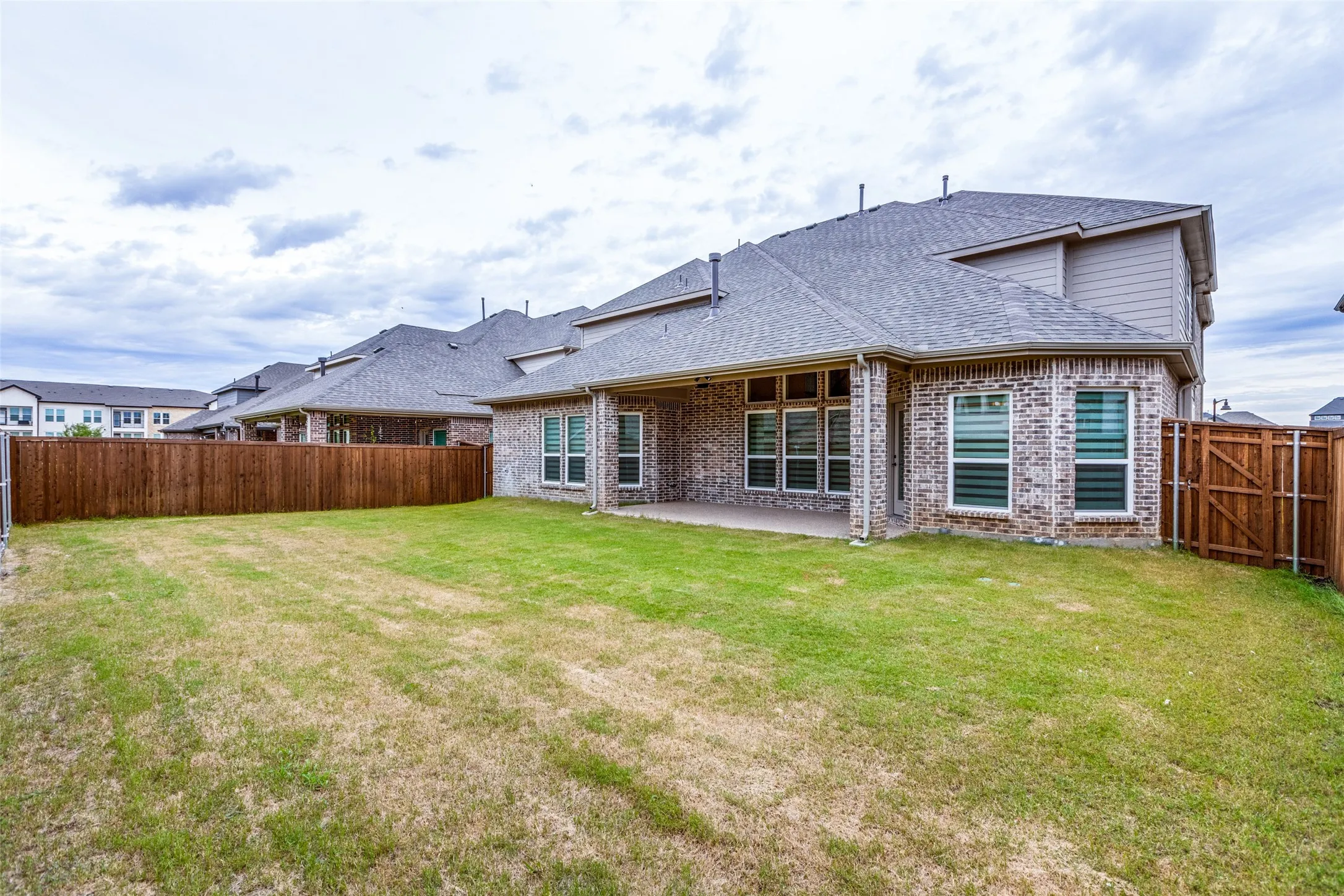 Single Family Residence For Rent in Collin County , 2617 Spotted Owl Lane, Celina, Texas 75009, 6 Bedroom, 4 Bathroom, 2 Garage spaces, 4,004 Sqft, built in 2022, mls#21335274, Real Estate Agent in Celina, Homes For Rent in Collin county, Homes For Rent in Celina, Realtor in Celina Texas, Real Estate Brokerage Independent Realty Texas, Luminita Cordes Realtor
