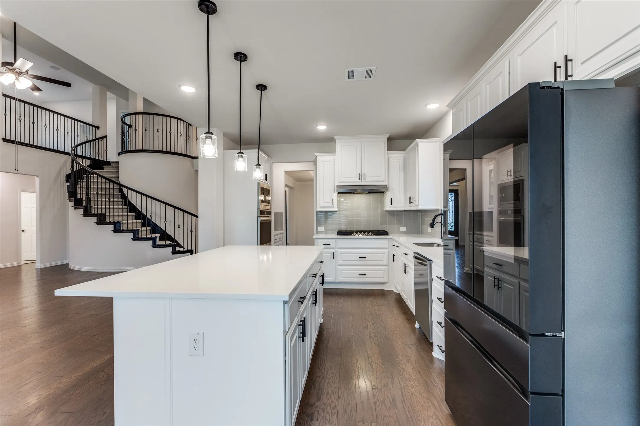 Single Family Residence For Rent in Collin County , 2617 Spotted Owl Lane, Celina, Texas 75009, 6 Bedroom, 4 Bathroom, 2 Garage spaces, 4,004 Sqft, built in 2022, mls#21335274, Real Estate Agent in Celina, Homes For Rent in Collin county, Homes For Rent in Celina, Realtor in Celina Texas, Real Estate Brokerage Independent Realty Texas, Luminita Cordes Realtor