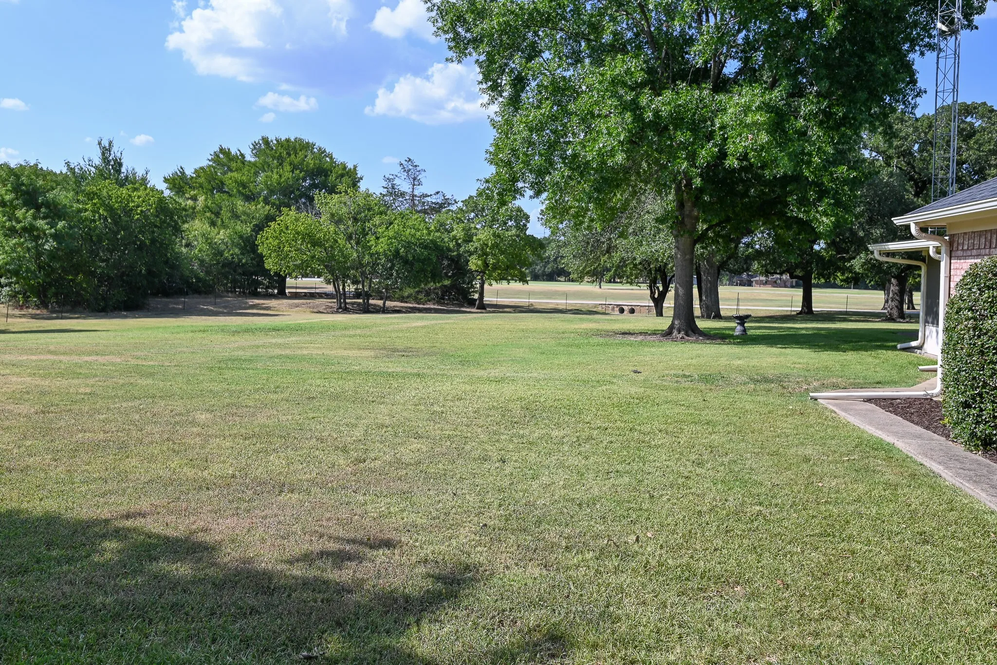 Single Family Residence For Rent in Wise County , 2951 N Trinity Street, Decatur, Texas 76234, 3 Bedroom, 2 Bathroom, 2 Garage spaces, 1,886 Sqft, built in 1995, mls#21335242, Real Estate Agent in Decatur, Homes For Rent in Wise county, Homes For Rent in Decatur, Realtor in Decatur Texas, Real Estate Brokerage Independent Realty Texas, Luminita Cordes Realtor