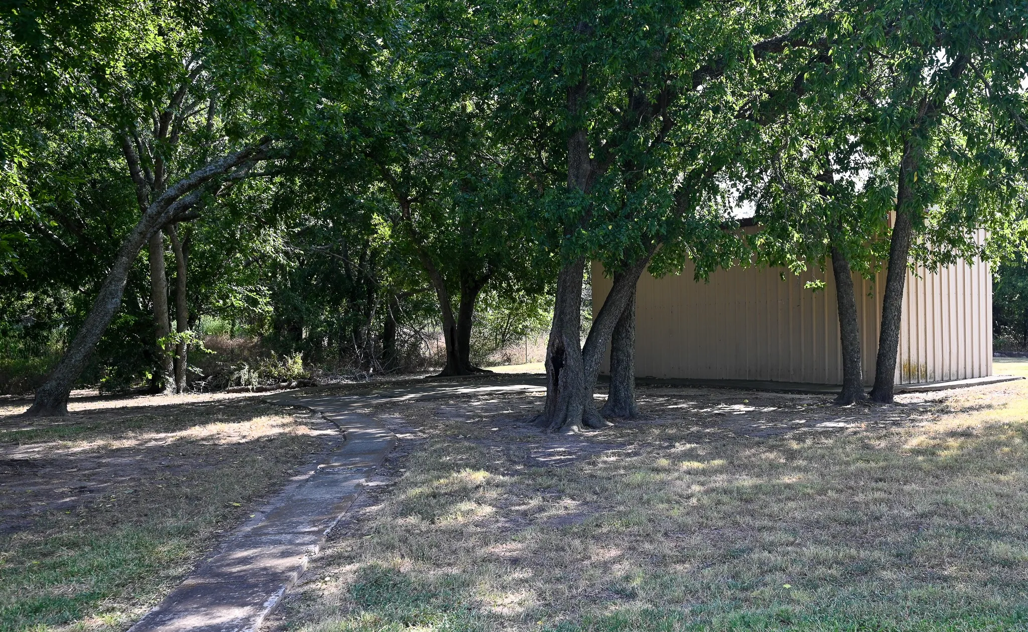 Single Family Residence For Rent in Wise County , 2951 N Trinity Street, Decatur, Texas 76234, 3 Bedroom, 2 Bathroom, 2 Garage spaces, 1,886 Sqft, built in 1995, mls#21335242, Real Estate Agent in Decatur, Homes For Rent in Wise county, Homes For Rent in Decatur, Realtor in Decatur Texas, Real Estate Brokerage Independent Realty Texas, Luminita Cordes Realtor