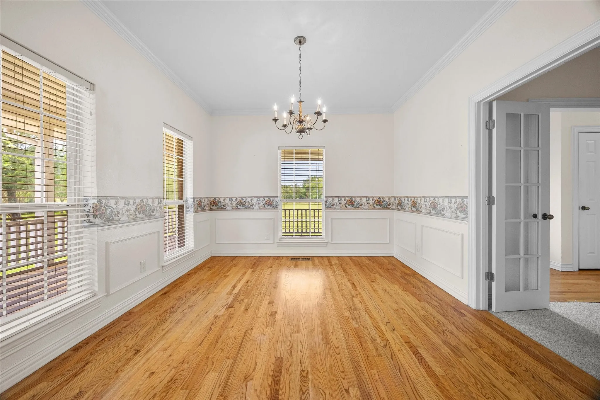 Single Family Residence For Sale in Hunt County , 10495 Holly Creek Road, Terrell, Texas 75160, 3 Bedroom, 2 Bathroom, 2 Garage spaces, 1,934 Sqft, built in 1998, mls#21335284, Real Estate Agent in Terrell, Homes For Sale in Hunt county, Homes For Sale in Terrell, Realtor in Terrell Texas, Real Estate Brokerage Independent Realty Texas, Luminita Cordes Realtor
