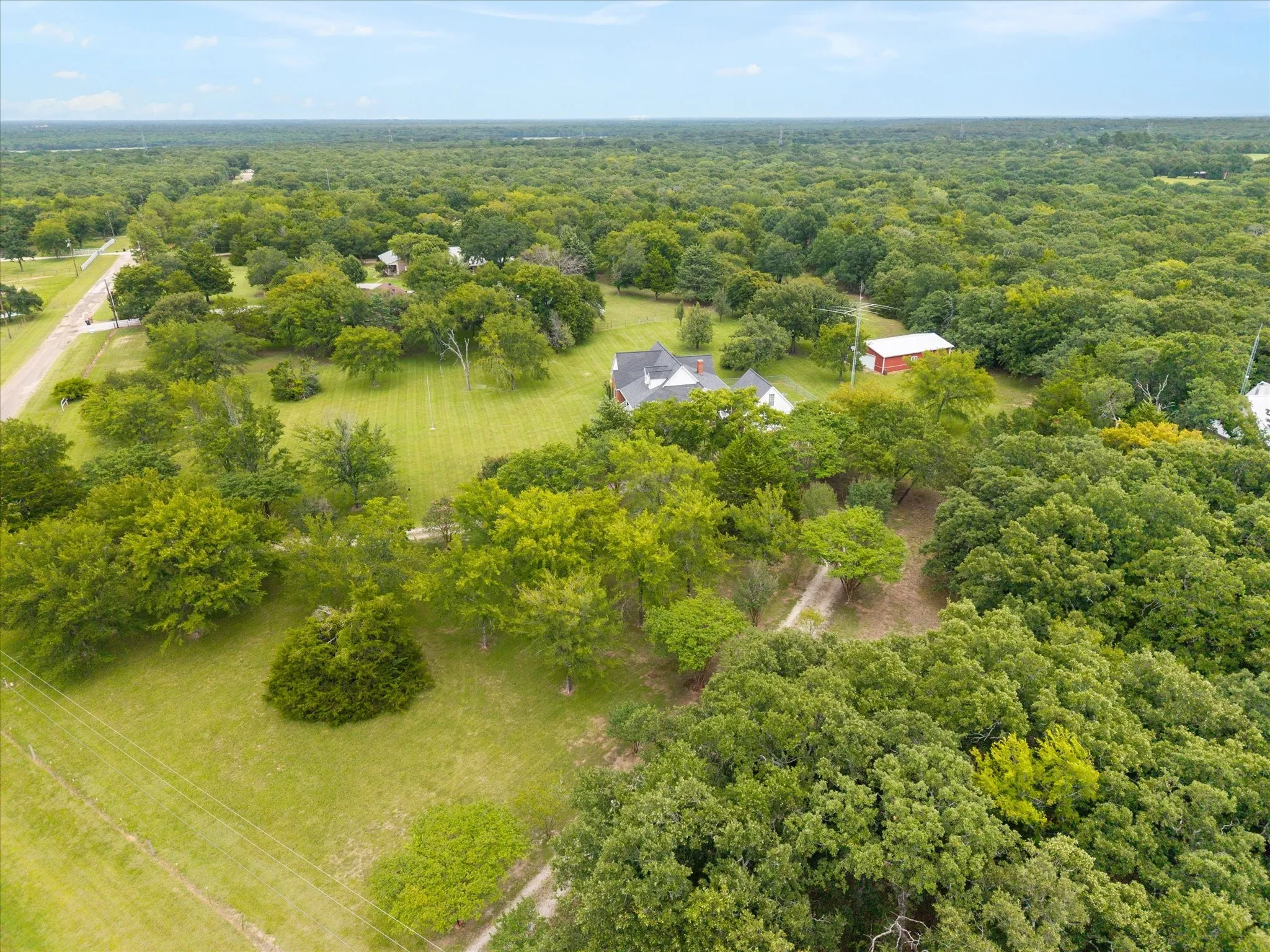 Single Family Residence For Sale in Hunt County , 10495 Holly Creek Road, Terrell, Texas 75160, 3 Bedroom, 2 Bathroom, 2 Garage spaces, 1,934 Sqft, built in 1998, mls#21335284, Real Estate Agent in Terrell, Homes For Sale in Hunt county, Homes For Sale in Terrell, Realtor in Terrell Texas, Real Estate Brokerage Independent Realty Texas, Luminita Cordes Realtor