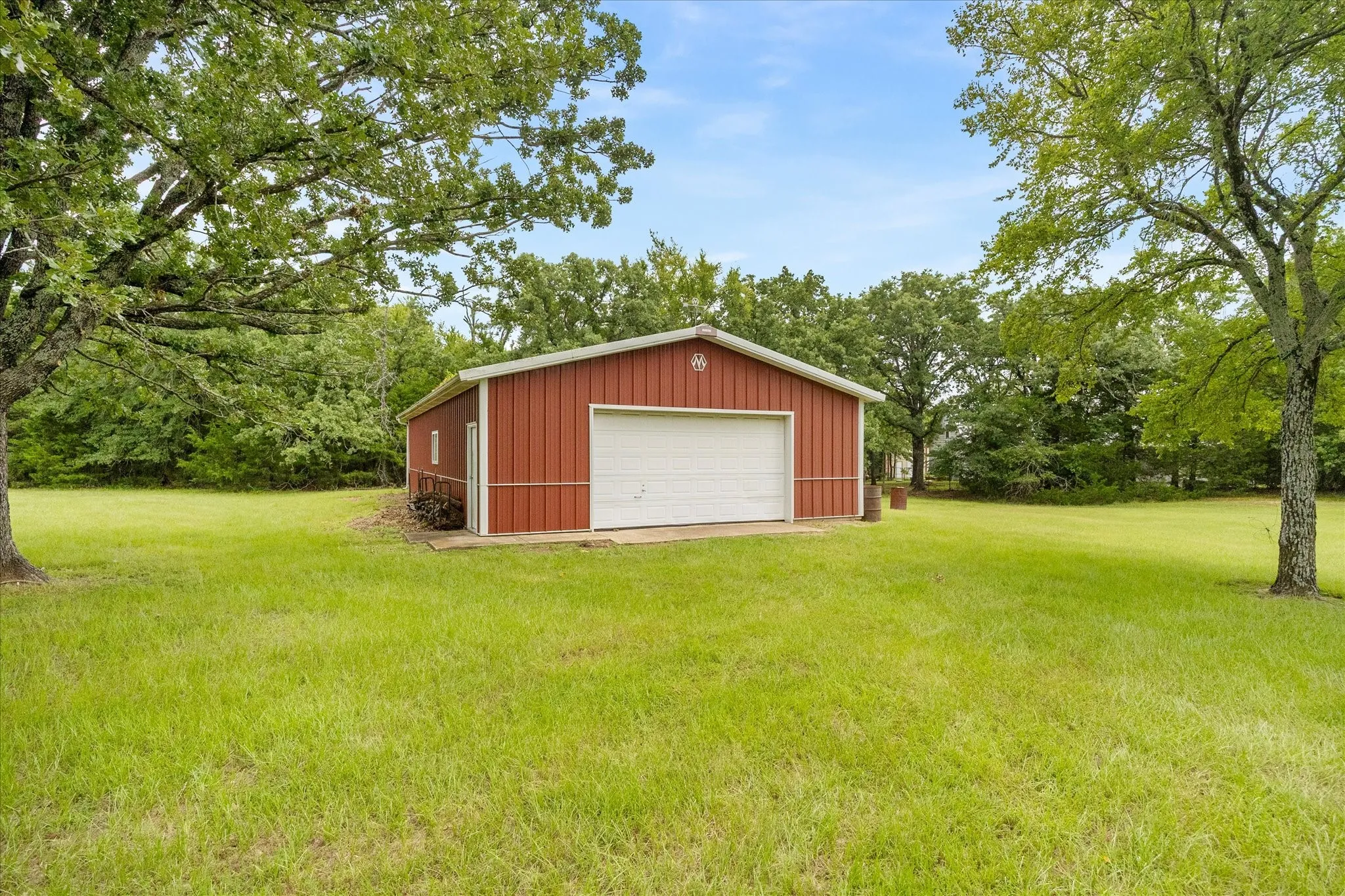 Single Family Residence For Sale in Hunt County , 10495 Holly Creek Road, Terrell, Texas 75160, 3 Bedroom, 2 Bathroom, 2 Garage spaces, 1,934 Sqft, built in 1998, mls#21335284, Real Estate Agent in Terrell, Homes For Sale in Hunt county, Homes For Sale in Terrell, Realtor in Terrell Texas, Real Estate Brokerage Independent Realty Texas, Luminita Cordes Realtor