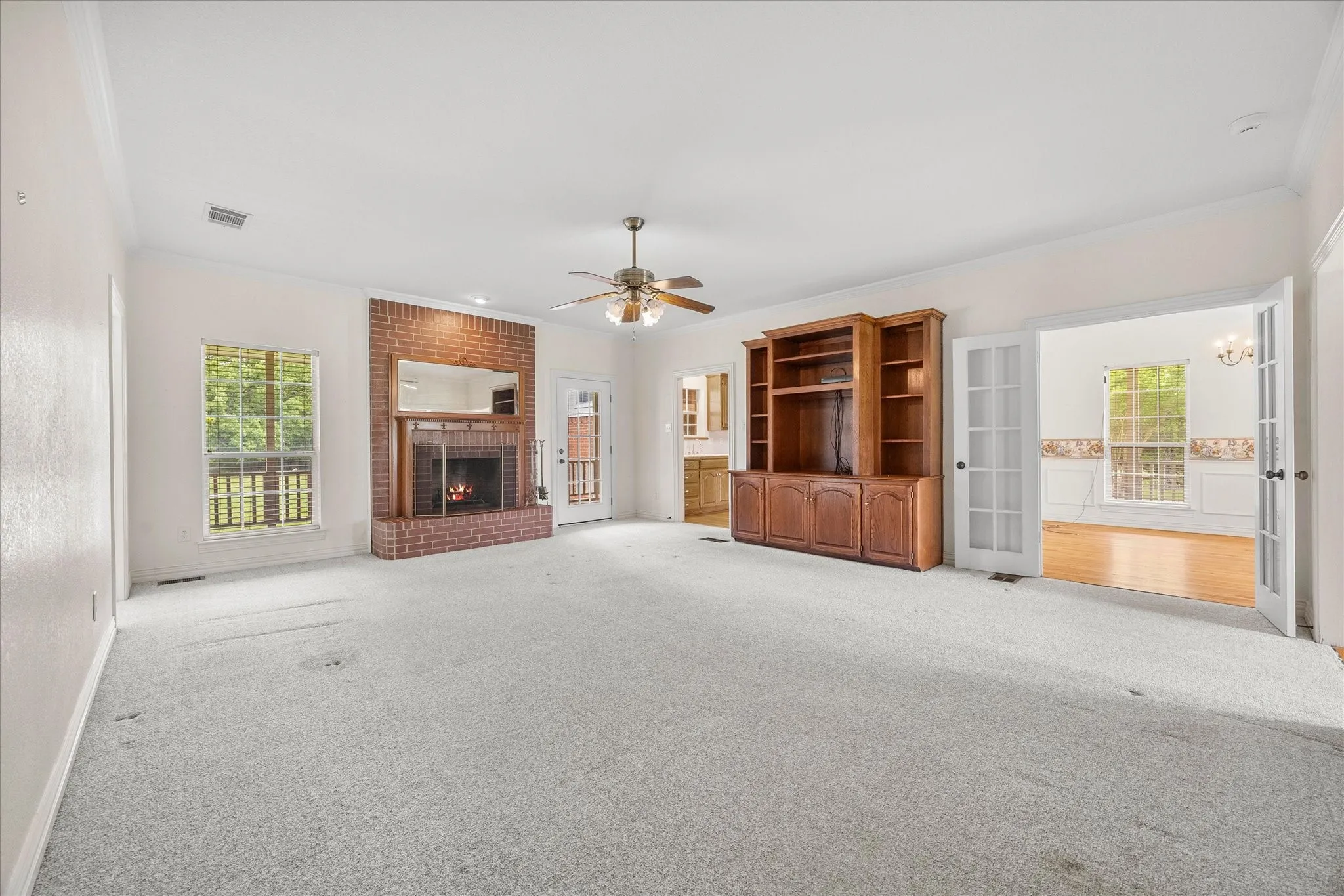 Single Family Residence For Sale in Hunt County , 10495 Holly Creek Road, Terrell, Texas 75160, 3 Bedroom, 2 Bathroom, 2 Garage spaces, 1,934 Sqft, built in 1998, mls#21335284, Real Estate Agent in Terrell, Homes For Sale in Hunt county, Homes For Sale in Terrell, Realtor in Terrell Texas, Real Estate Brokerage Independent Realty Texas, Luminita Cordes Realtor