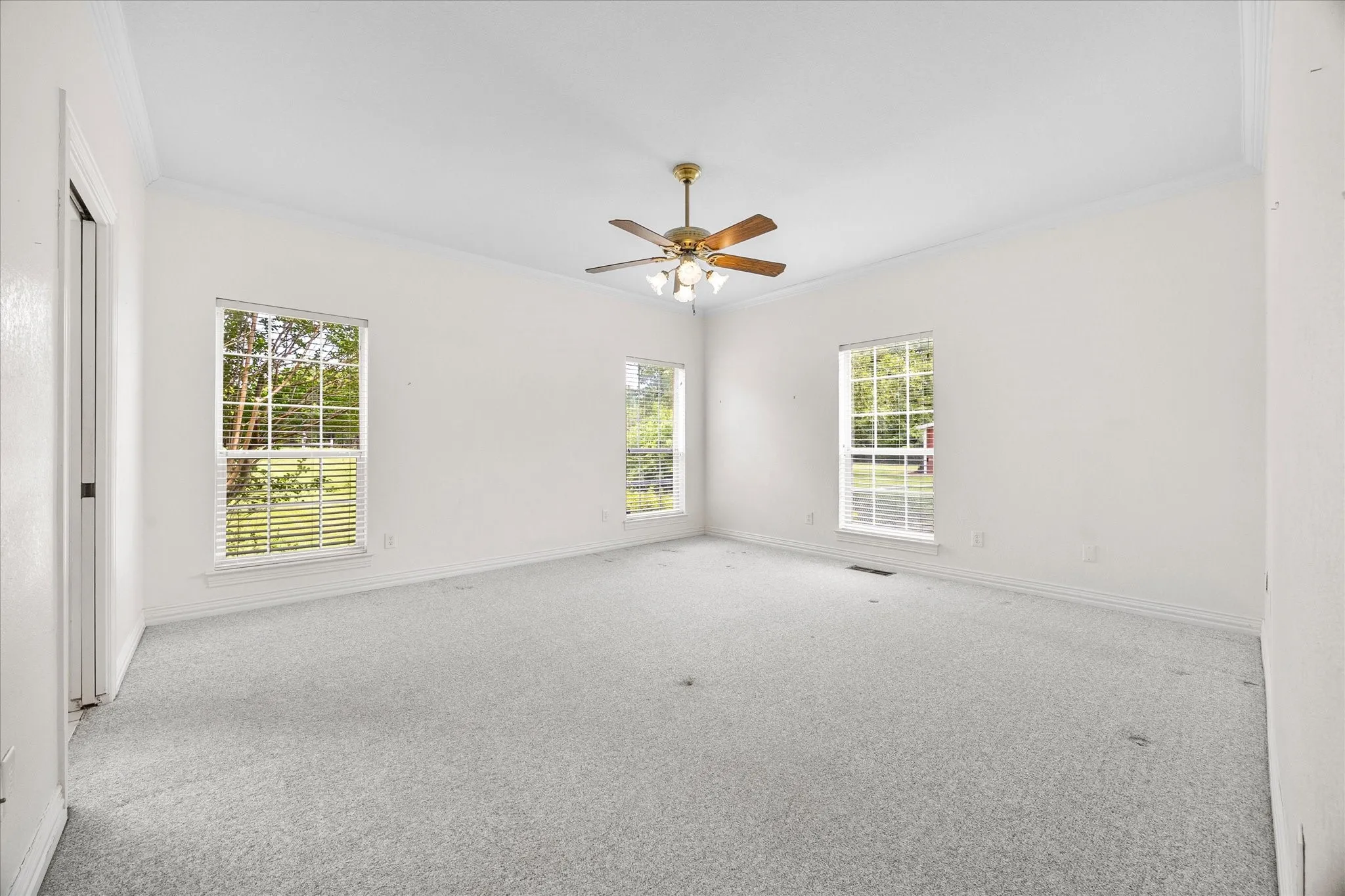 Single Family Residence For Sale in Hunt County , 10495 Holly Creek Road, Terrell, Texas 75160, 3 Bedroom, 2 Bathroom, 2 Garage spaces, 1,934 Sqft, built in 1998, mls#21335284, Real Estate Agent in Terrell, Homes For Sale in Hunt county, Homes For Sale in Terrell, Realtor in Terrell Texas, Real Estate Brokerage Independent Realty Texas, Luminita Cordes Realtor
