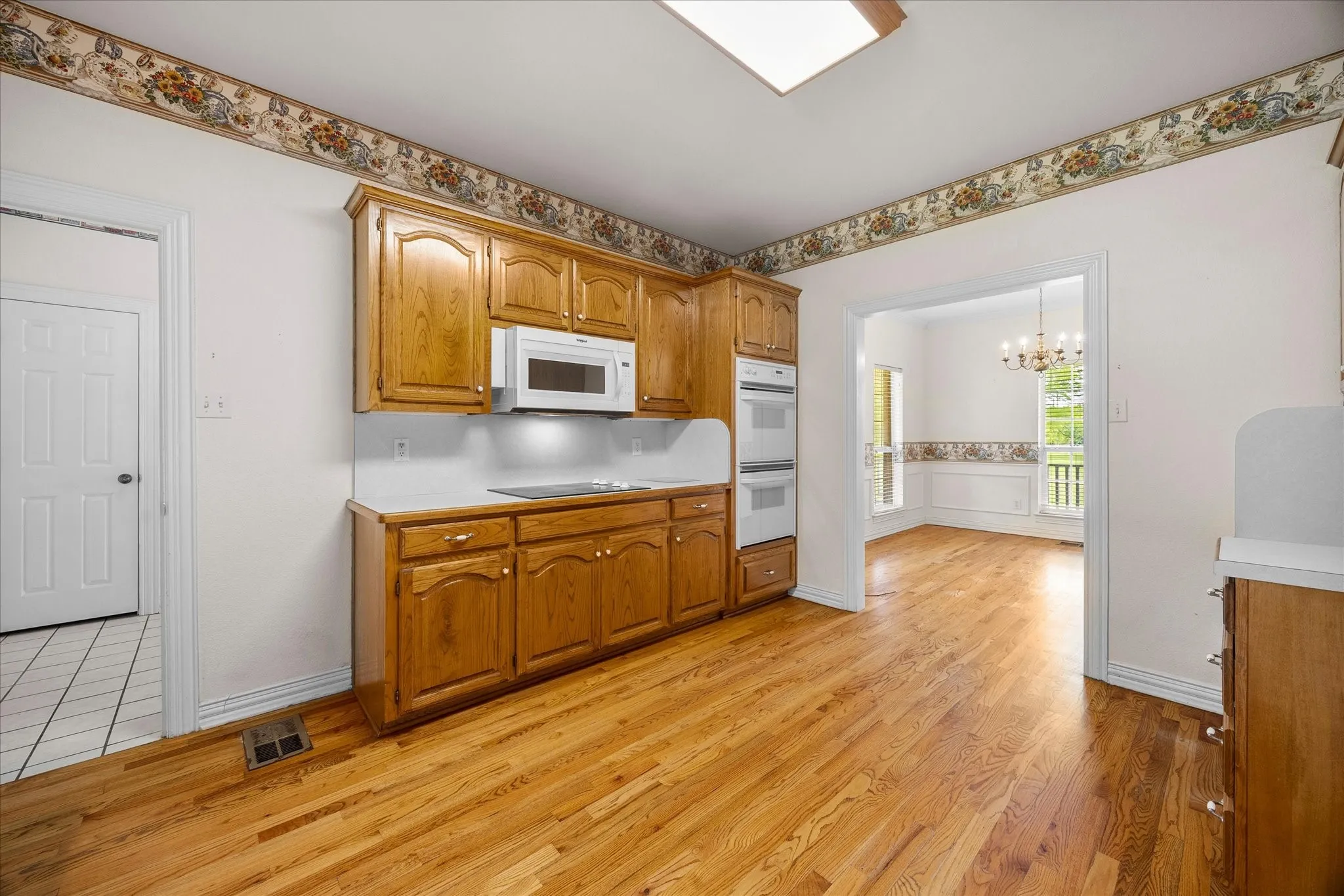Single Family Residence For Sale in Hunt County , 10495 Holly Creek Road, Terrell, Texas 75160, 3 Bedroom, 2 Bathroom, 2 Garage spaces, 1,934 Sqft, built in 1998, mls#21335284, Real Estate Agent in Terrell, Homes For Sale in Hunt county, Homes For Sale in Terrell, Realtor in Terrell Texas, Real Estate Brokerage Independent Realty Texas, Luminita Cordes Realtor