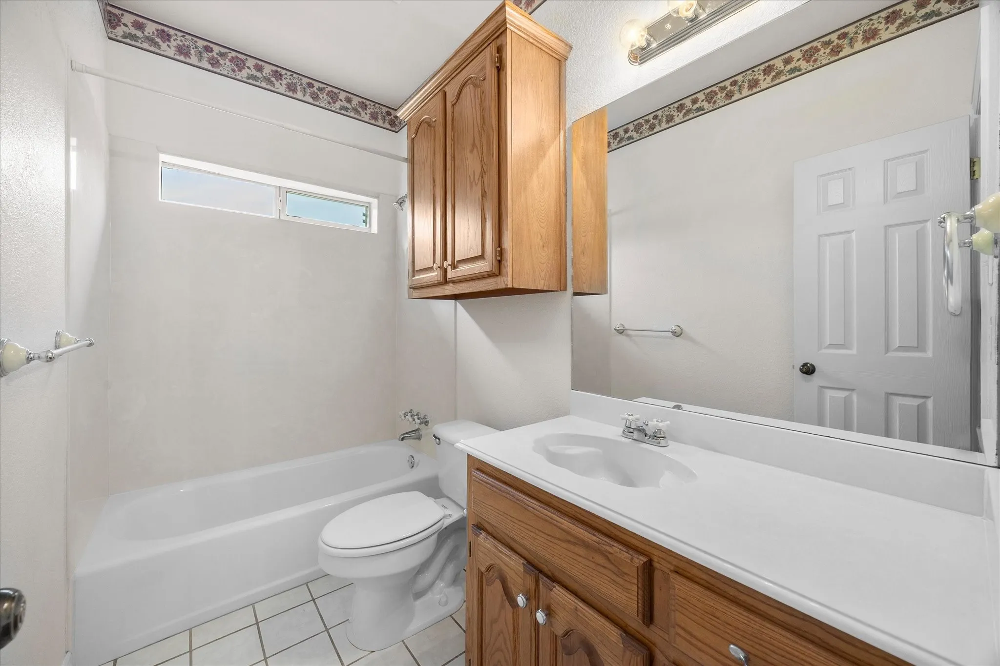 Single Family Residence For Sale in Hunt County , 10495 Holly Creek Road, Terrell, Texas 75160, 3 Bedroom, 2 Bathroom, 2 Garage spaces, 1,934 Sqft, built in 1998, mls#21335284, Real Estate Agent in Terrell, Homes For Sale in Hunt county, Homes For Sale in Terrell, Realtor in Terrell Texas, Real Estate Brokerage Independent Realty Texas, Luminita Cordes Realtor