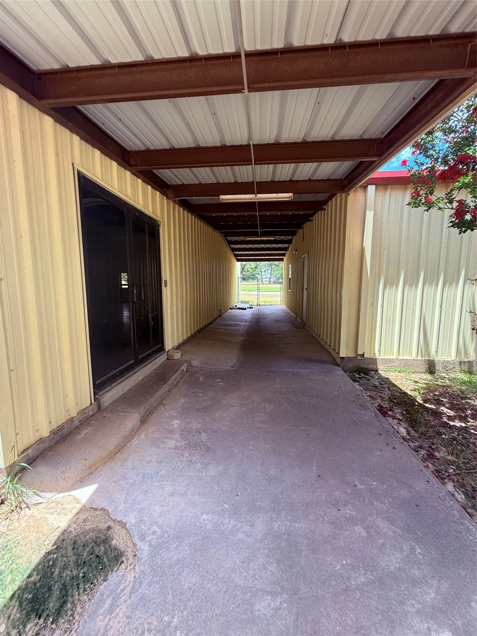 Business For Sale in Van Zandt County , 995 W State Highway 243, Canton, Texas 75103, 0, 0, Garage spaces, 0 Sqft, built in 2002, mls#21330305, Real Estate Agent in Canton, Homes For Sale in Van Zandt county, Homes For Sale in Canton, Realtor in Canton Texas, Real Estate Brokerage Independent Realty Texas, Luminita Cordes Realtor