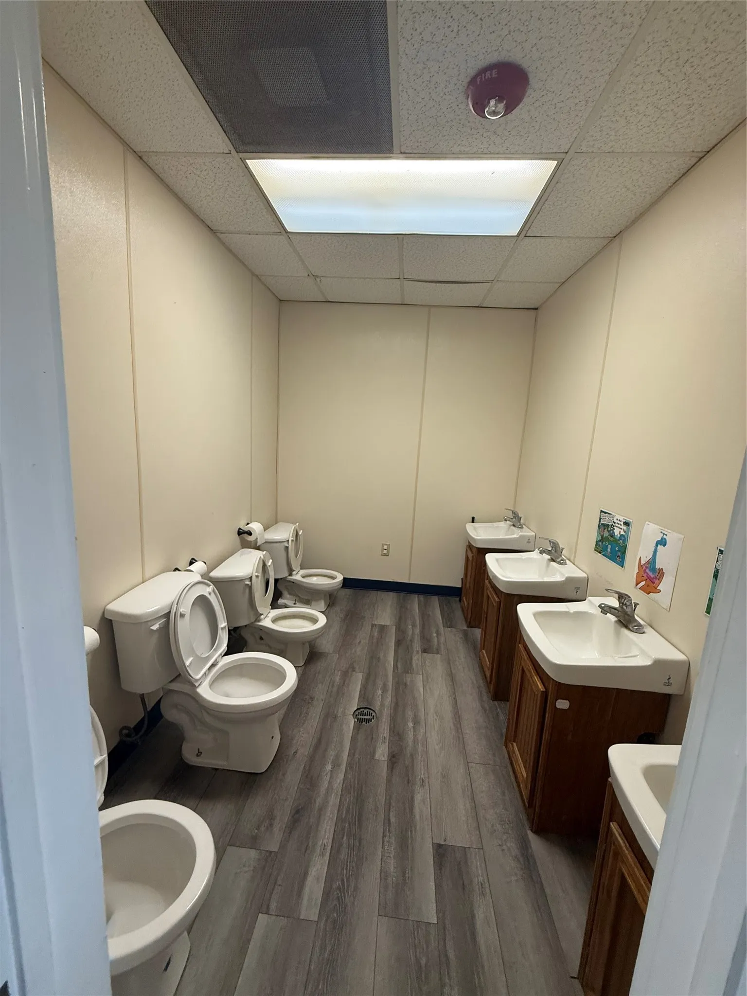 Business For Sale in Van Zandt County , 995 W State Highway 243, Canton, Texas 75103, 0, 0, Garage spaces, 0 Sqft, built in 2002, mls#21330305, Real Estate Agent in Canton, Homes For Sale in Van Zandt county, Homes For Sale in Canton, Realtor in Canton Texas, Real Estate Brokerage Independent Realty Texas, Luminita Cordes Realtor