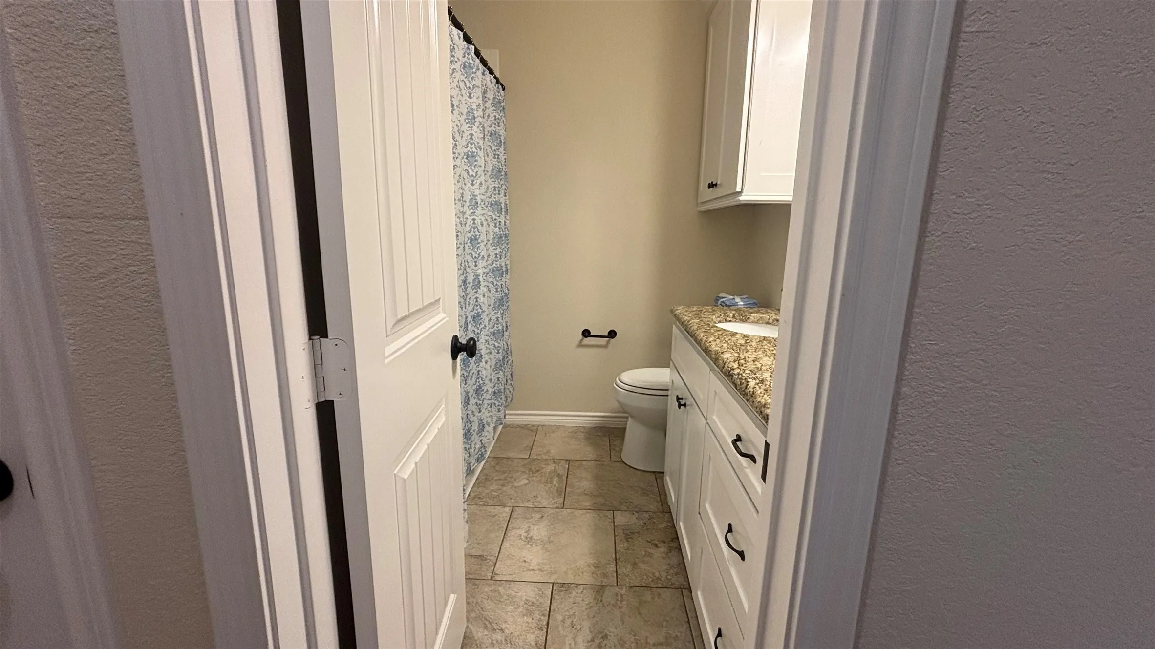 Single Family Residence For Sale in Henderson County , 6 Starview Drive, Star Harbor, Texas 75148, 3 Bedroom, 2 Bathroom, 2 Garage spaces, 1,500 Sqft, built in 2015, mls#21335298, Real Estate Agent in Star Harbor, Homes For Sale in Henderson county, Homes For Sale in Star Harbor, Realtor in Star Harbor Texas, Real Estate Brokerage Independent Realty Texas, Luminita Cordes Realtor