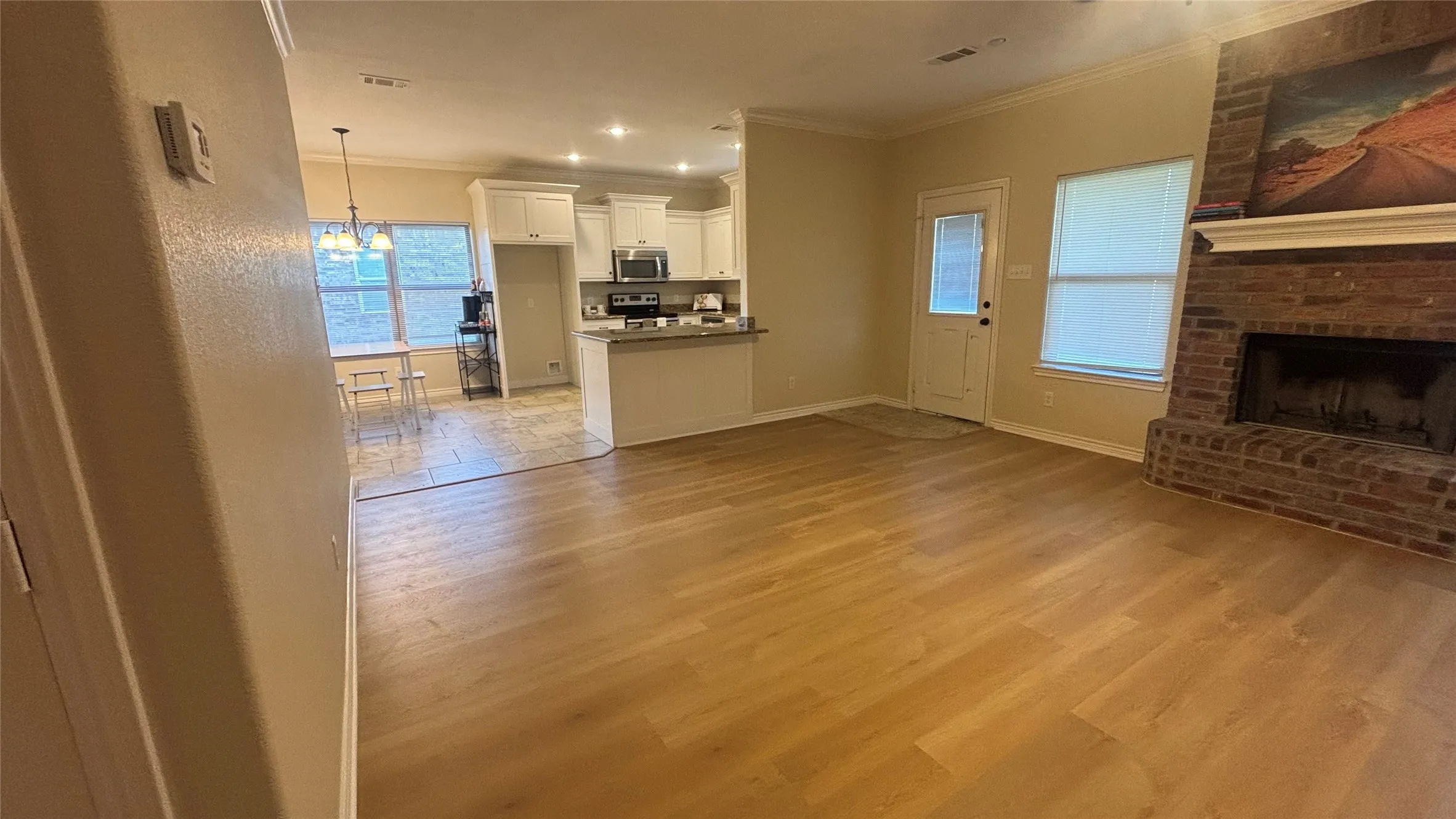Single Family Residence For Sale in Henderson County , 6 Starview Drive, Star Harbor, Texas 75148, 3 Bedroom, 2 Bathroom, 2 Garage spaces, 1,500 Sqft, built in 2015, mls#21335298, Real Estate Agent in Star Harbor, Homes For Sale in Henderson county, Homes For Sale in Star Harbor, Realtor in Star Harbor Texas, Real Estate Brokerage Independent Realty Texas, Luminita Cordes Realtor