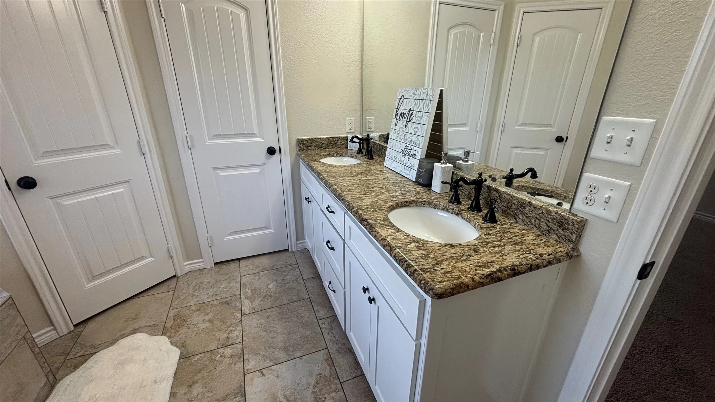 Single Family Residence For Sale in Henderson County , 6 Starview Drive, Star Harbor, Texas 75148, 3 Bedroom, 2 Bathroom, 2 Garage spaces, 1,500 Sqft, built in 2015, mls#21335298, Real Estate Agent in Star Harbor, Homes For Sale in Henderson county, Homes For Sale in Star Harbor, Realtor in Star Harbor Texas, Real Estate Brokerage Independent Realty Texas, Luminita Cordes Realtor